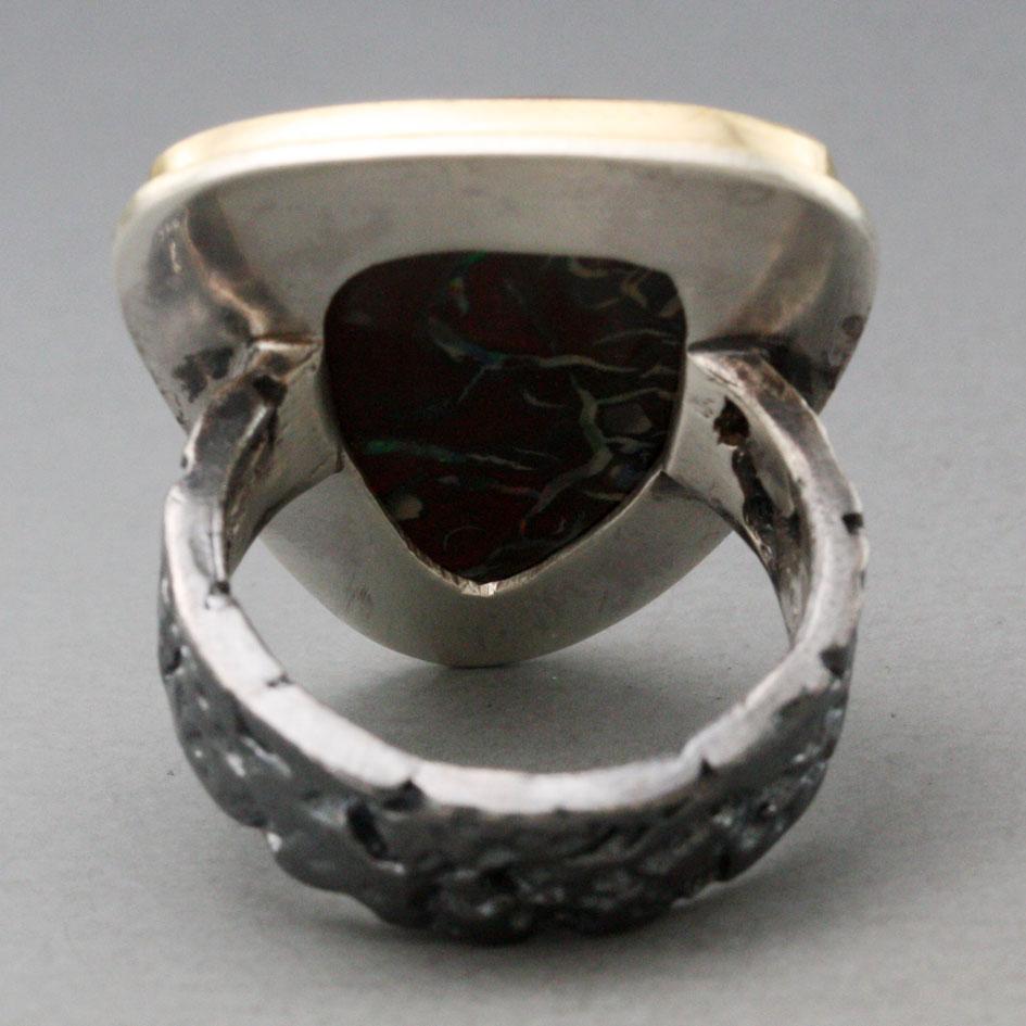 Koroit Boulder Opal Oxidierter Sterling 18K Gold Ring von Steven Battelle 23,3 Karat (Trillionschliff) im Angebot