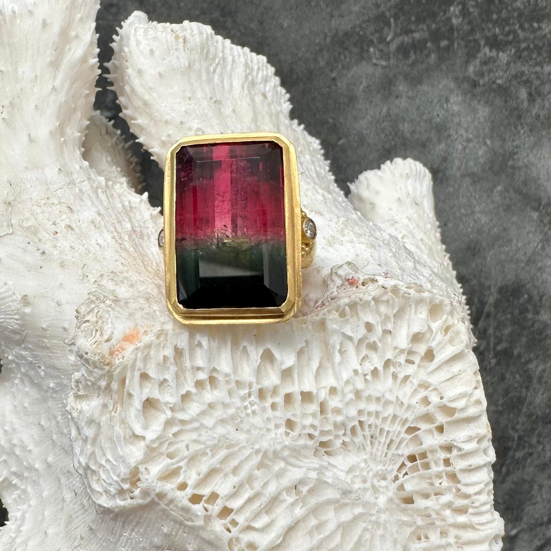 Steven Battelle 23.5 Carats Watermelon Tourmaline Diamonds 22K Gold Ring In New Condition For Sale In Soquel, CA