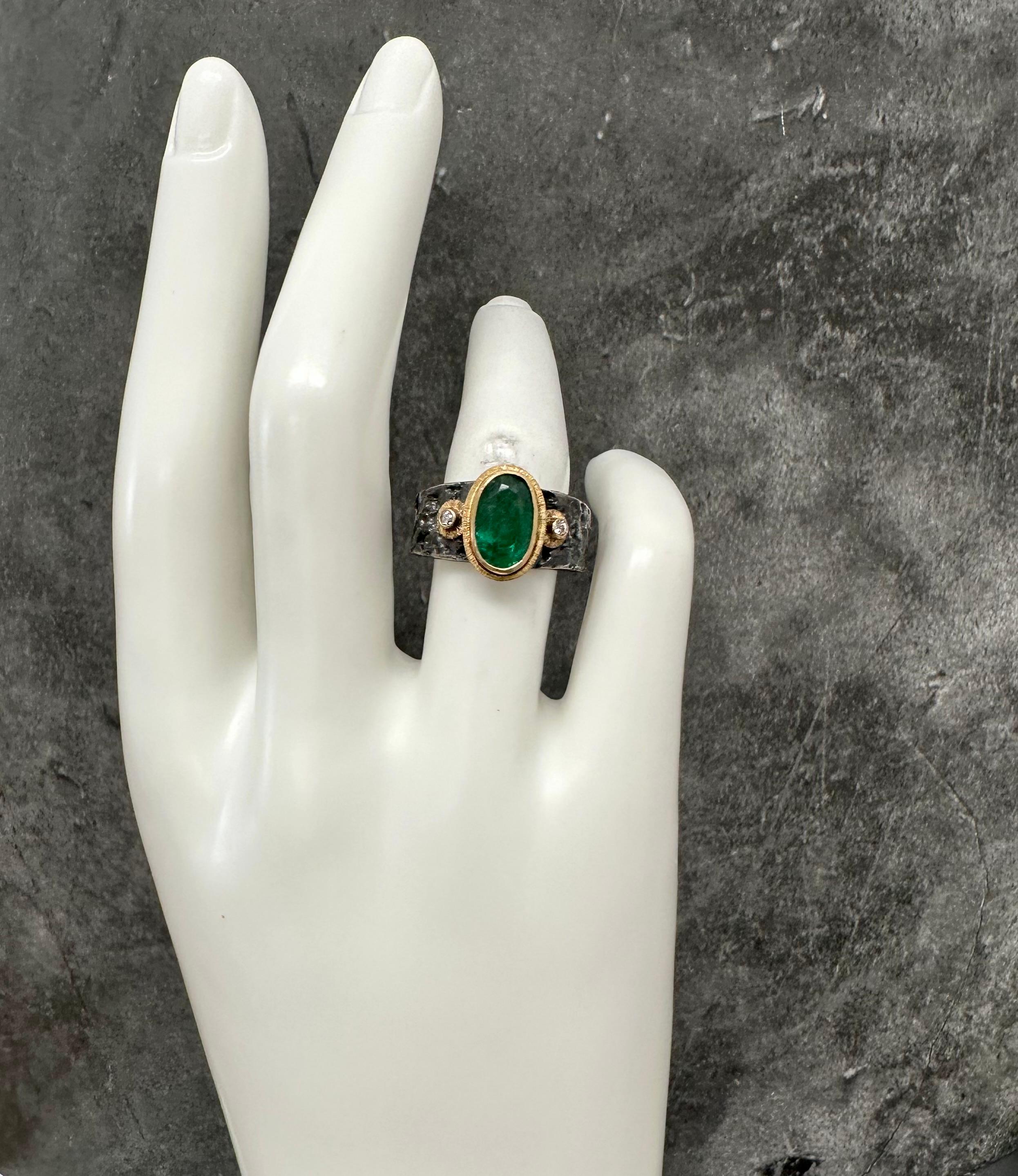 Steven Battelle 2.4 Carats Emerald Diamond Oxidized Silver 18K Gold Ring In New Condition For Sale In Soquel, CA