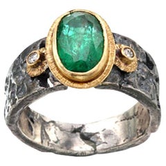 Steven Battelle 2.4 Carats Emerald Diamond Oxidized Silver 18K Gold Ring (Bague en argent oxydé 18K)