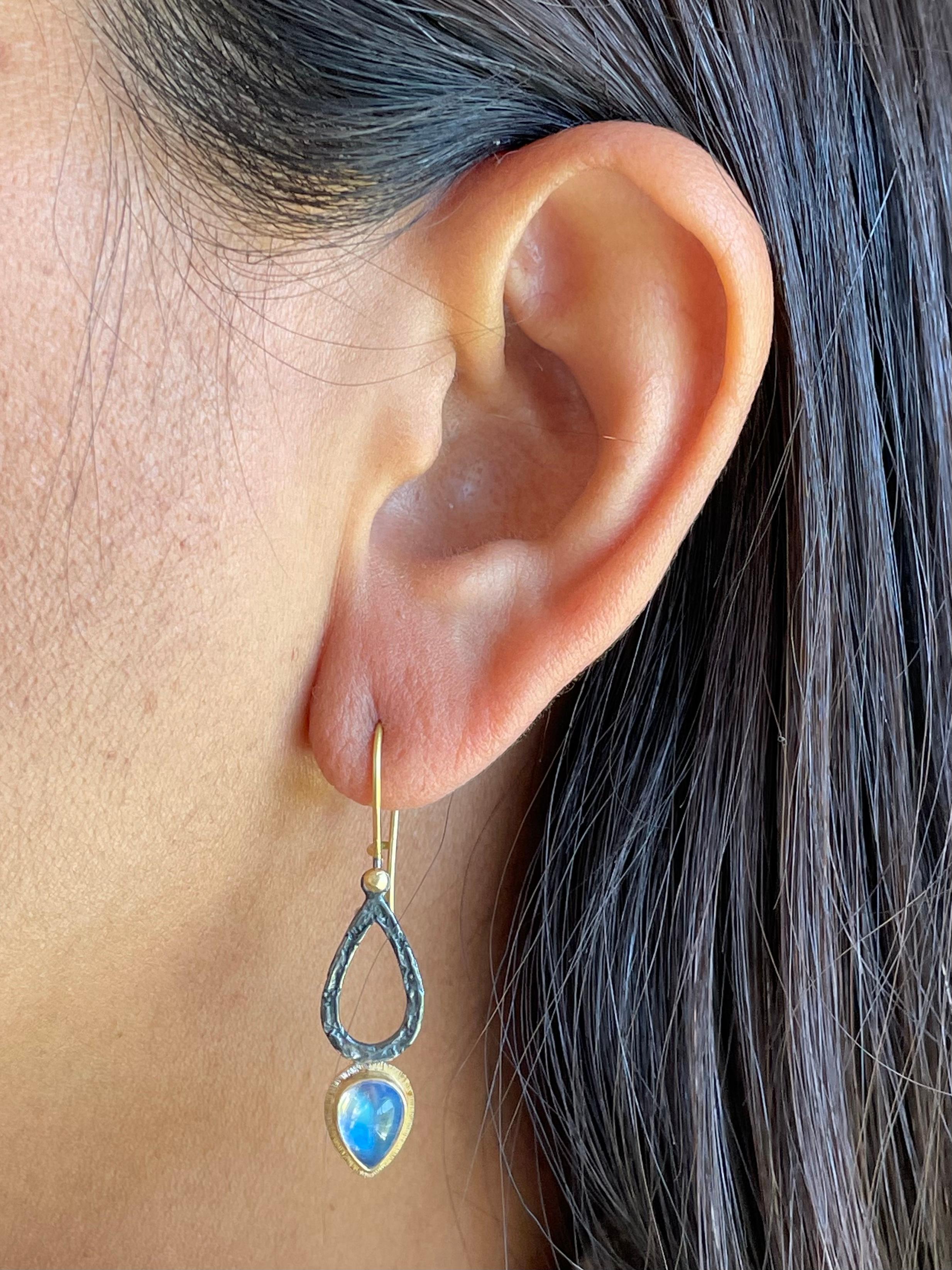 Contemporary Steven Battelle 2.4 Carats Rainbow Moonstone Oxidized Silver 18K Gold Earrings For Sale