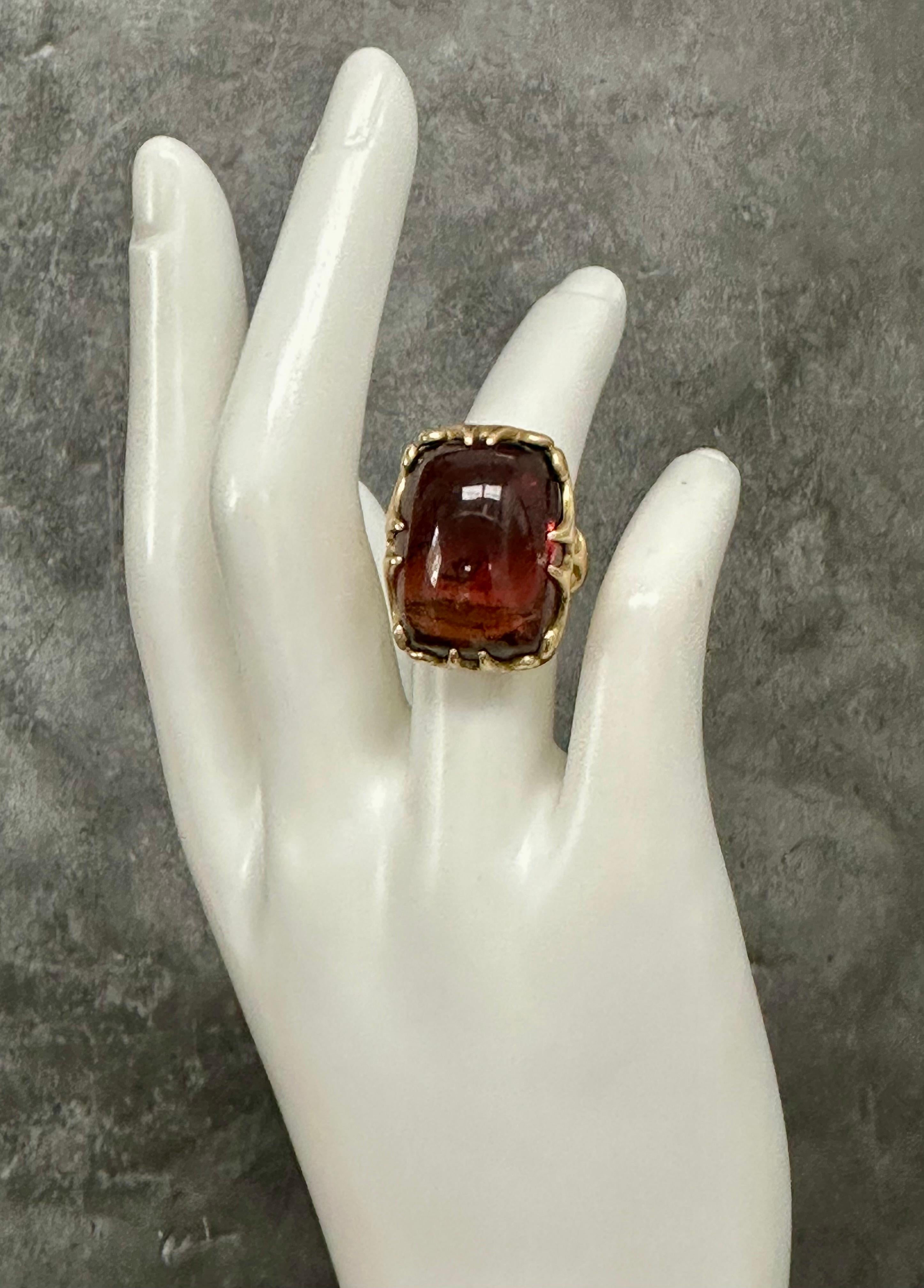 Taille cabochon Steven Battelle, bague en or 18 carats avec tourmaline melon d'eau de 24.0 carats en vente