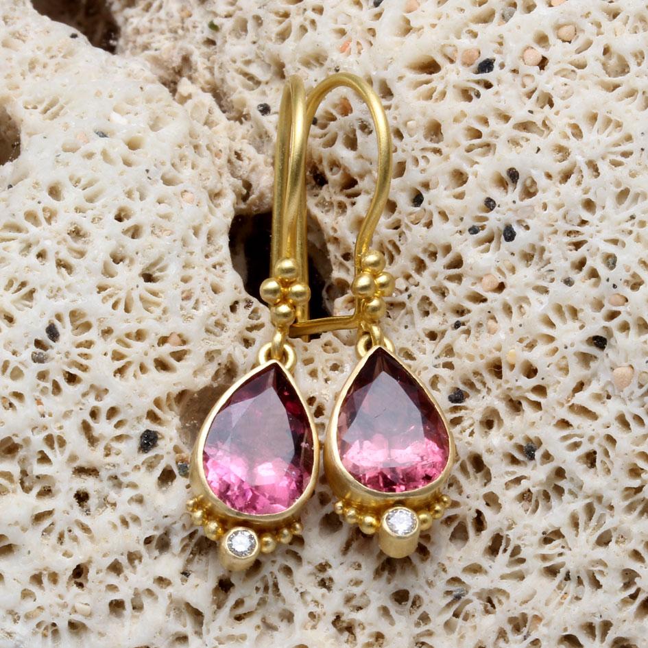 Women's Steven Battelle 2.5 Carats Pink Tourmaline Diamonds 18K Gold Earrings For Sale