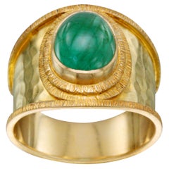 Steven Battelle 2,7 Karat Cabochon Smaragd 18K Gold Ring