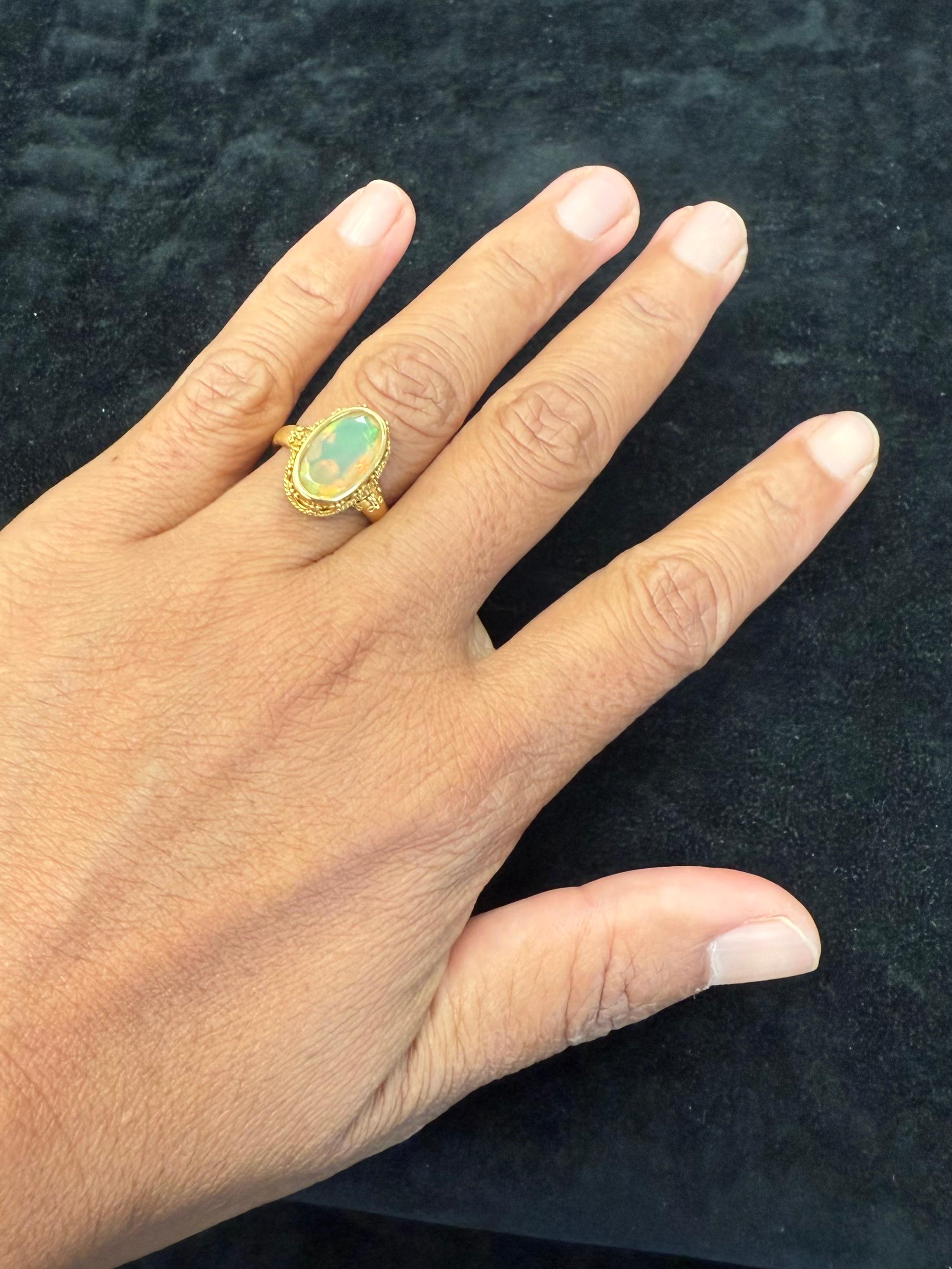 Steven Battelle Anillo de oro de 22 quilates con ópalo etíope de 2,7 quilates en venta 7
