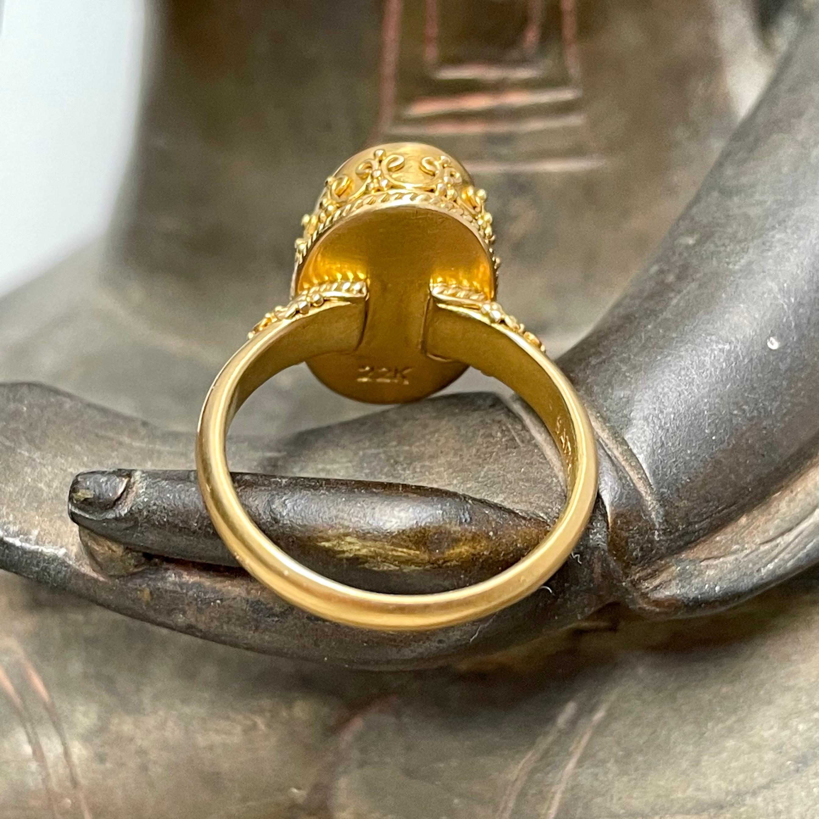 Women's Steven Battelle 2.7 Carats Ethiopian Opal 22K Gold Ring For Sale