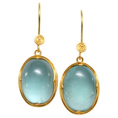 Steven Battelle Boucles d'oreilles en or 18 carats avec aigue-marine cabochon de 27,1 carats