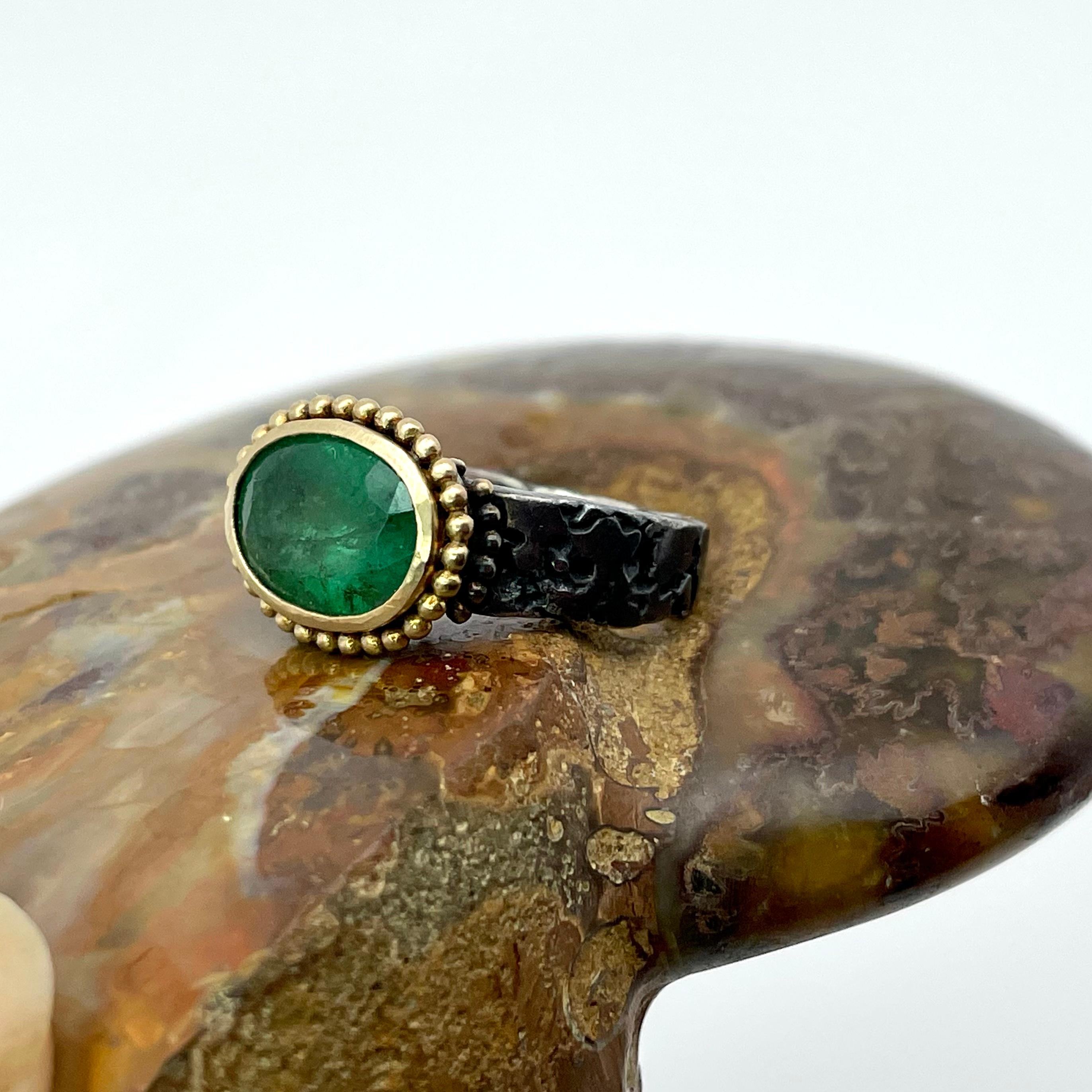 Steven Battelle 2.8 Carats Emerald Oxidized Silver 18K Gold Ring For Sale 7