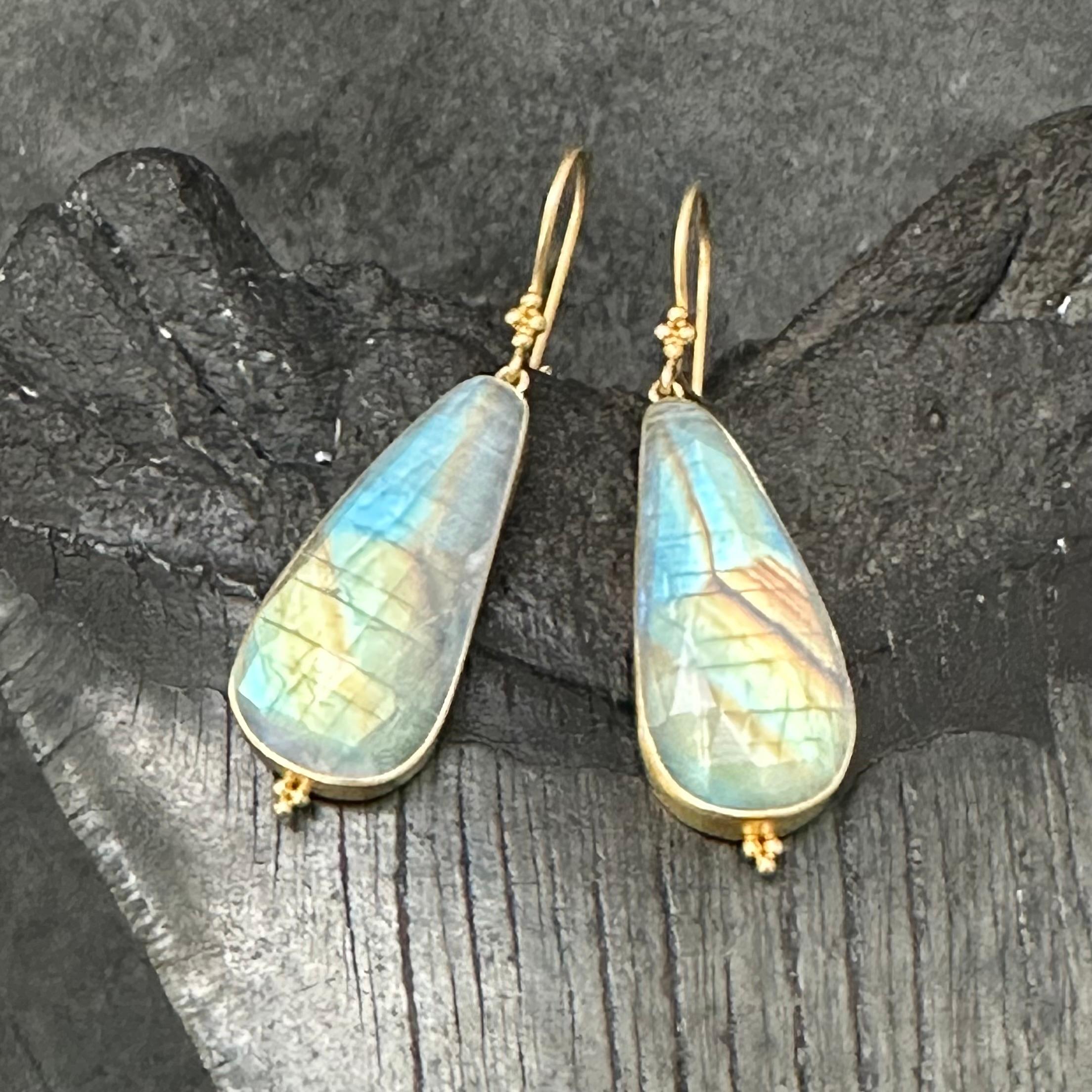 Steven Battelle 29.2 Carats Rainbow Moonstone 18K Gold Drop Earrings For Sale 7