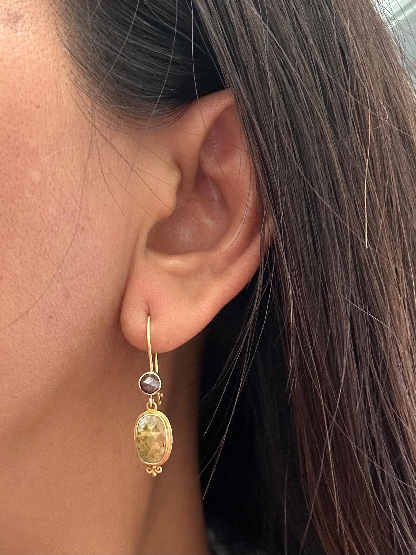Boucles d'oreilles en fil d'or 18K avec diamants jaunes et bruns de 3,0 carats en vente 4
