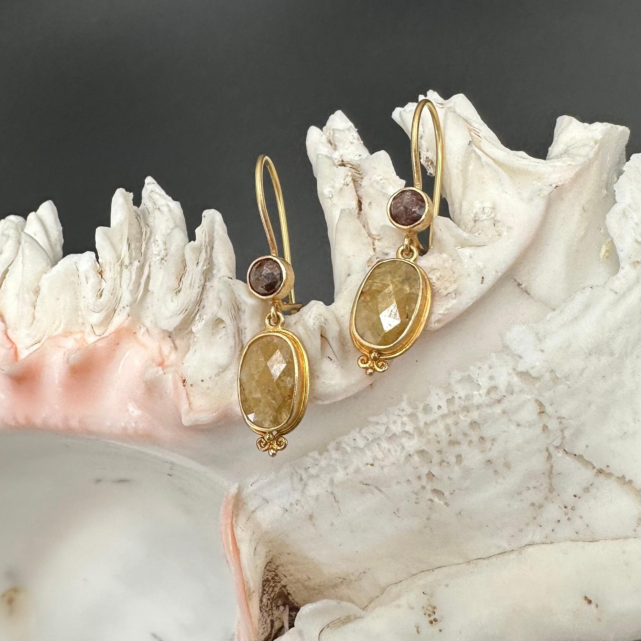 Boucles d'oreilles en fil d'or 18K avec diamants jaunes et bruns de 3,0 carats Neuf - En vente à Soquel, CA