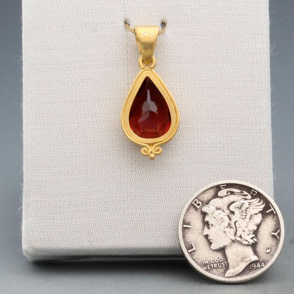 Taille rose Steven Battelle 3.1 Carats Mozambique Garnet 18K Gold Pendant en vente