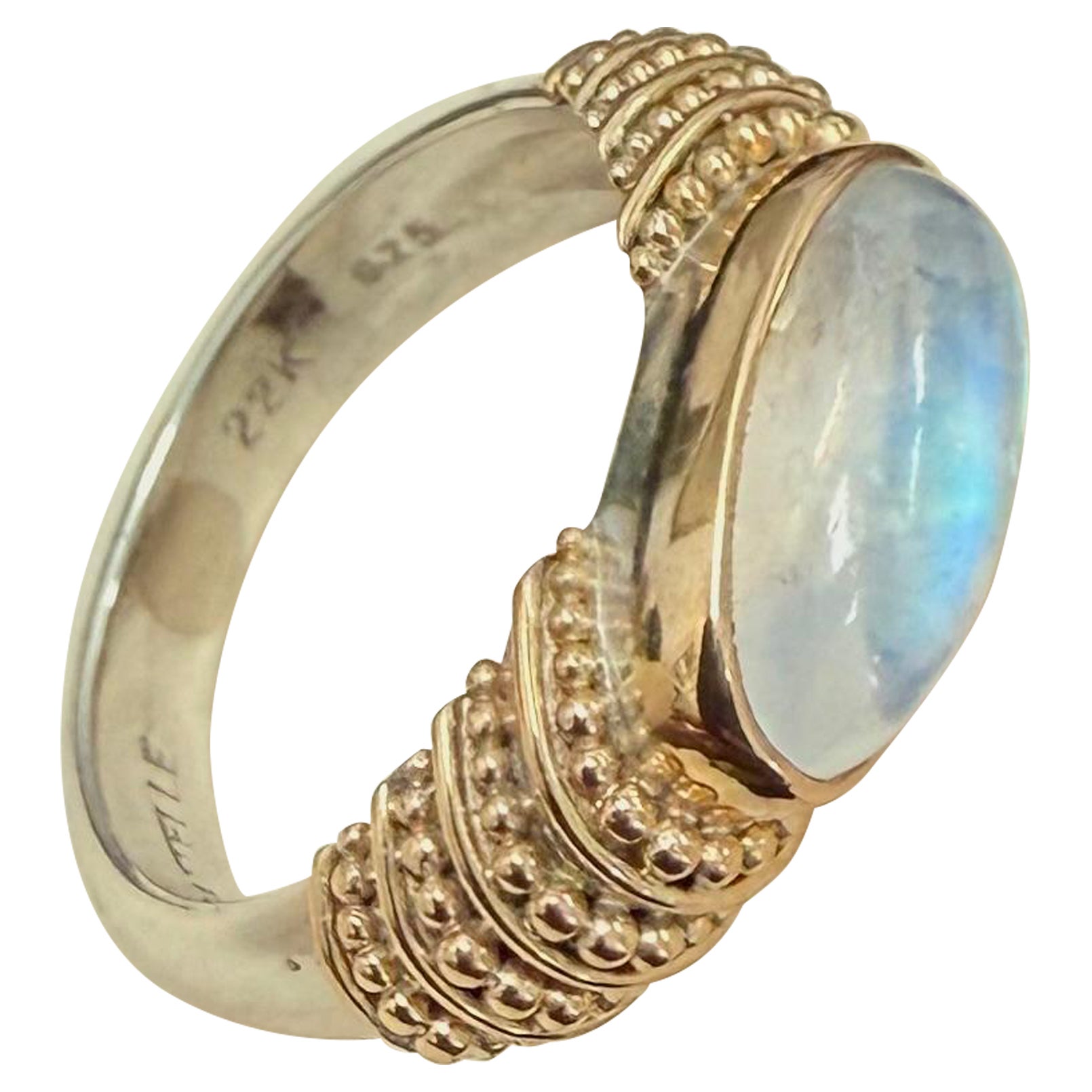 Steven Battelle 3.1 Carats Rainbow Moonstone 22K Gold/Sterling Silver Ring