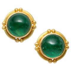 Steven Battelle Orecchini con smeraldo cabochon in oro 18 carati da 3,2 carati