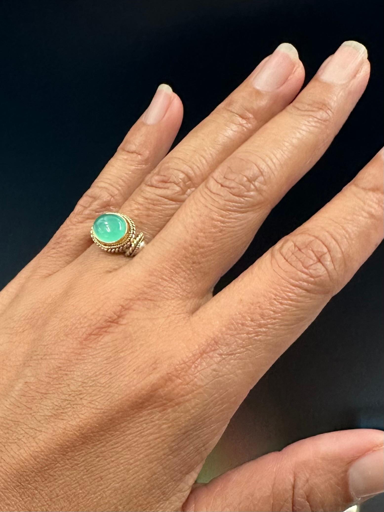 Steven Battelle 3.3 Carats Chrysoprase 18K Gold/Silver Ring  In New Condition For Sale In Soquel, CA
