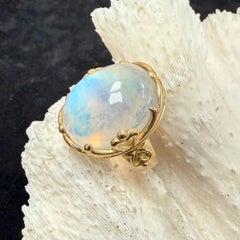 Steven Battelle 33.3 Carats Rainbow Moonstone 18K Gold Ring
