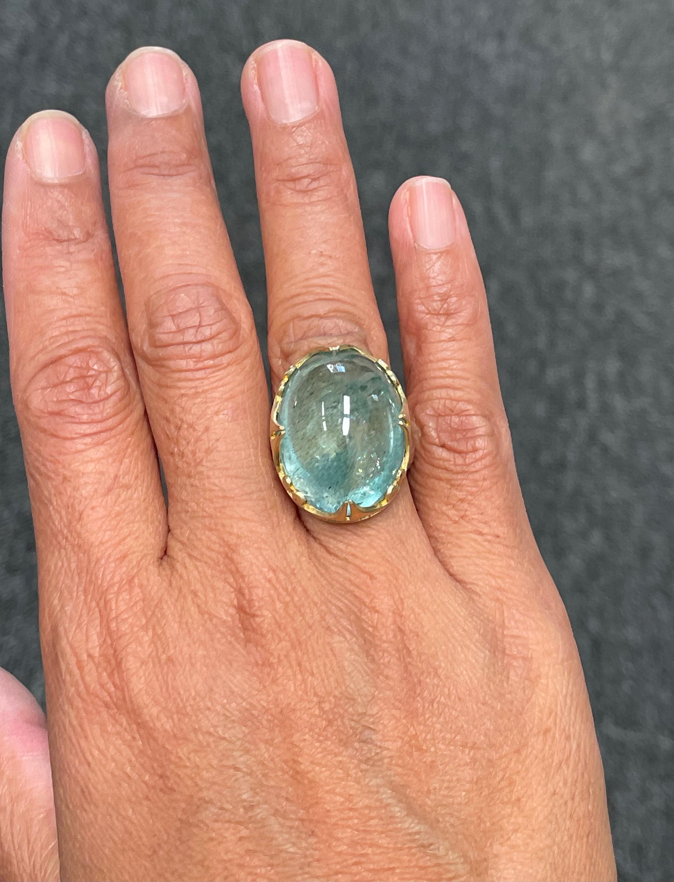 Women's or Men's 35.3 Carats Cabochon Aquamarine 18k Gold Silver Ring For Sale
