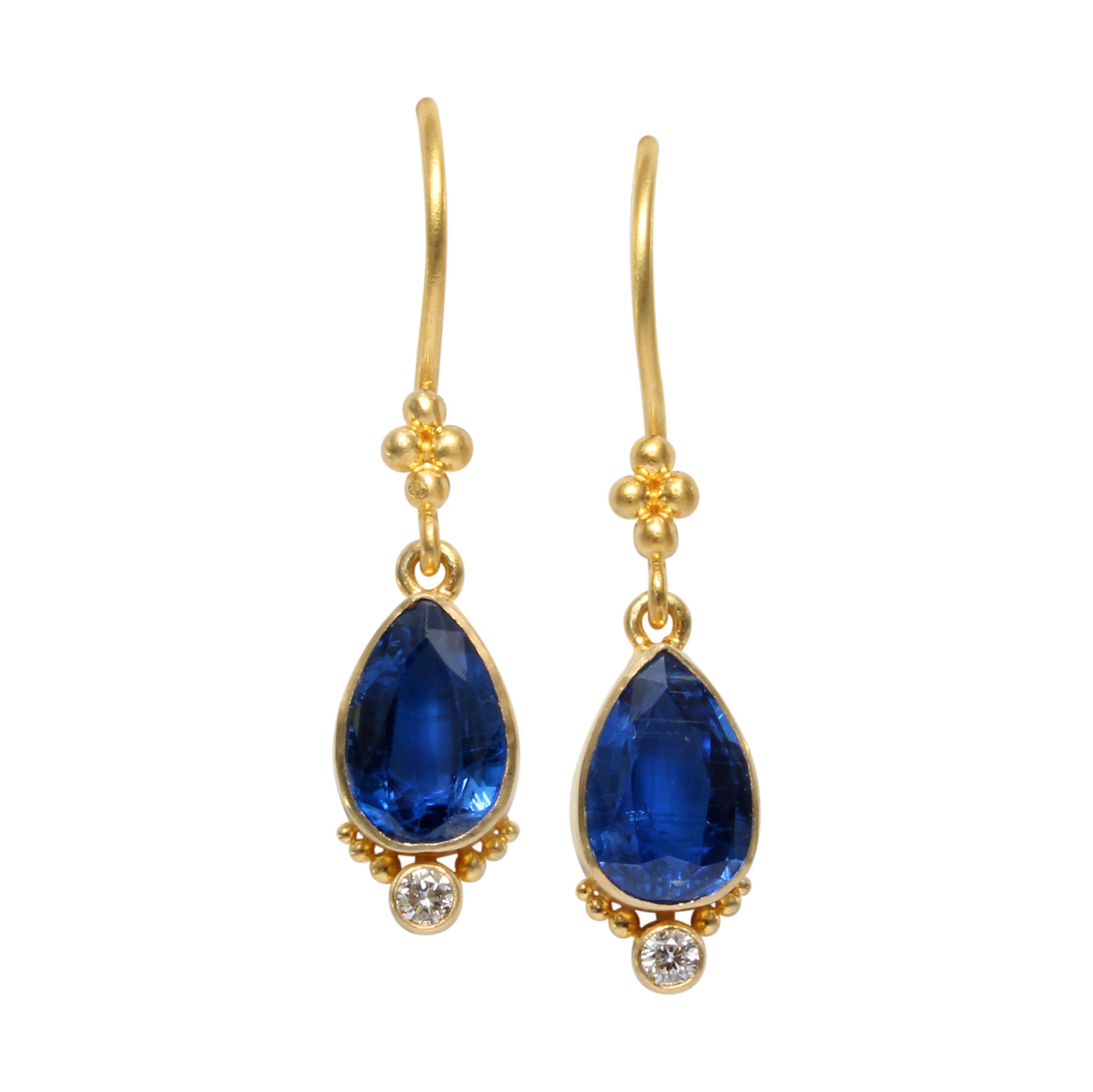 Contemporary Steven Battelle 3.6 Carats Kyanite Diamond 18K Gold Wire Earrings For Sale