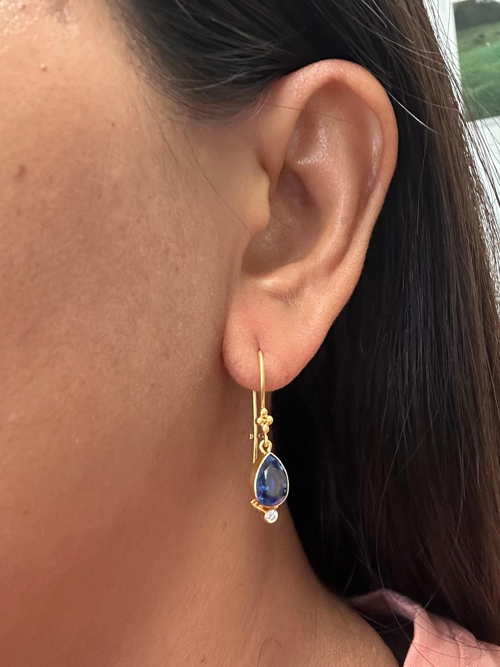 Steven Battelle 3.6 Carats Kyanite Diamond 18K Gold Wire Earrings For Sale 2