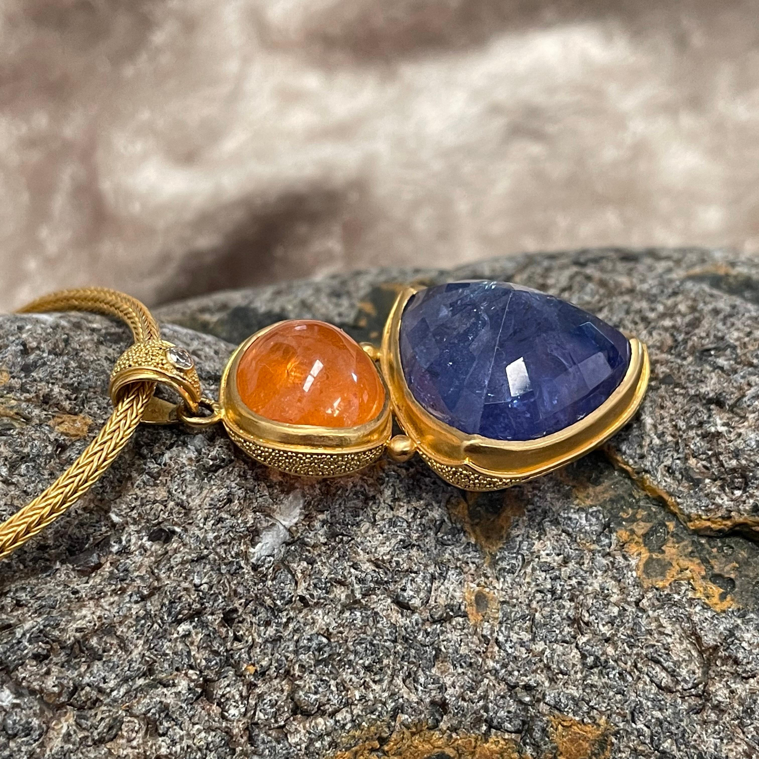 Steven Battelle Pendentif en or 22 carats avec tanzanite et diamants spessartites de 36,8 carats en vente 1