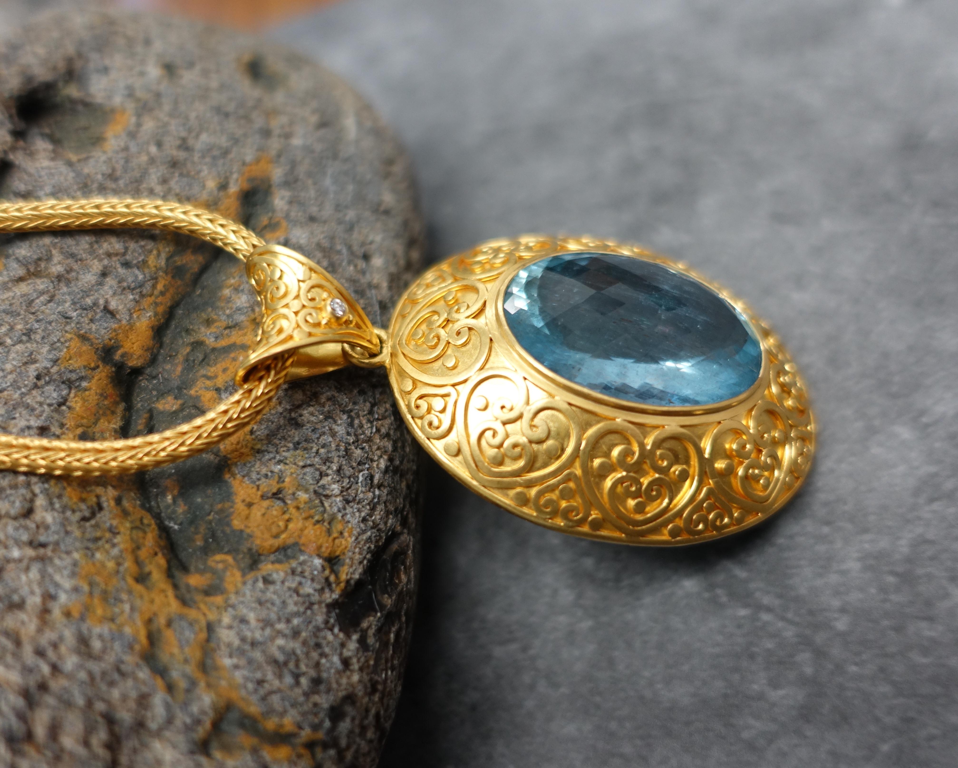 Steven Battelle 38 Carats Aquamarine 22K Gold Pendant  In New Condition For Sale In Soquel, CA