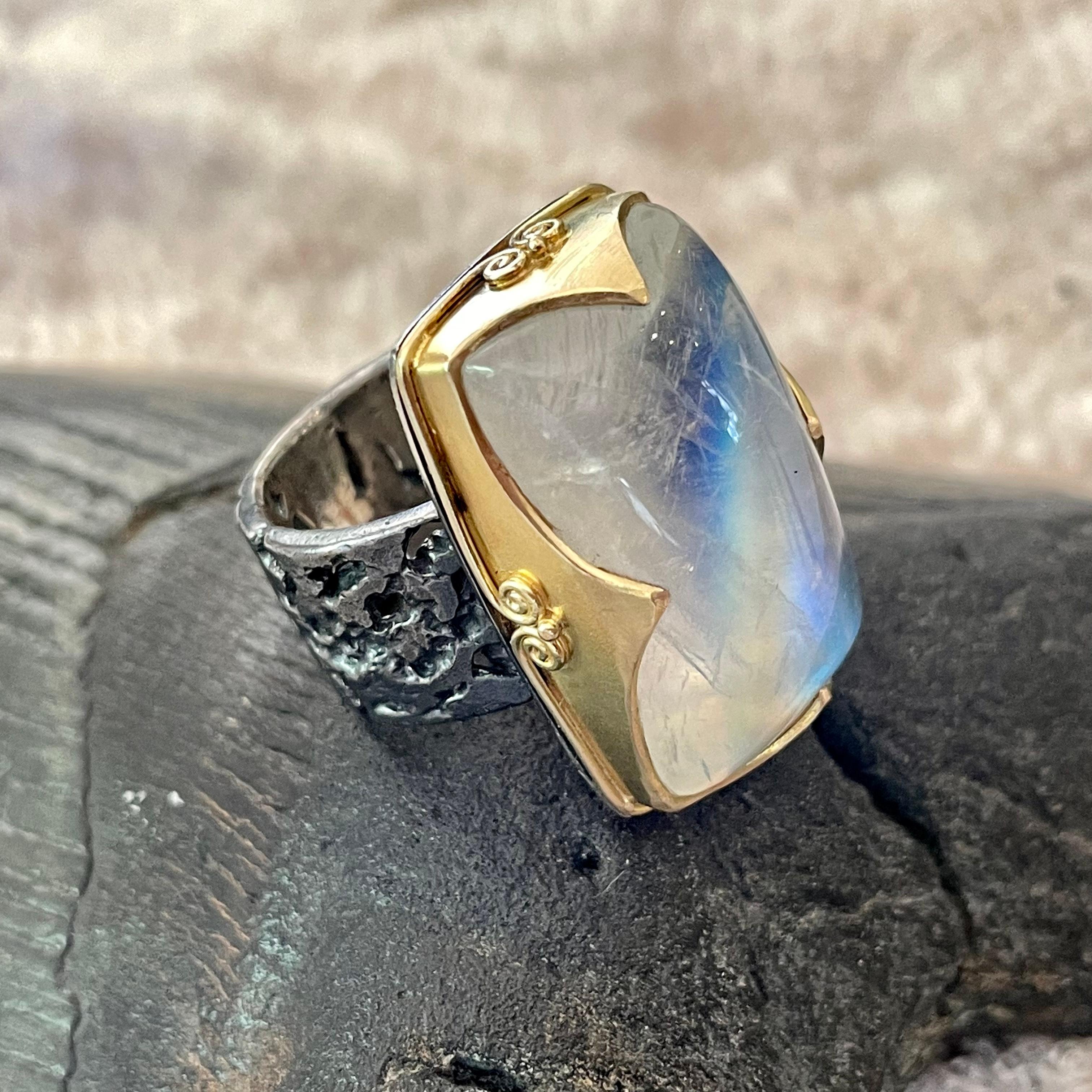 Contemporary Steven Battelle 38.8 Carats Rainbow Moonstone Cabochon Gold Silver Ring For Sale
