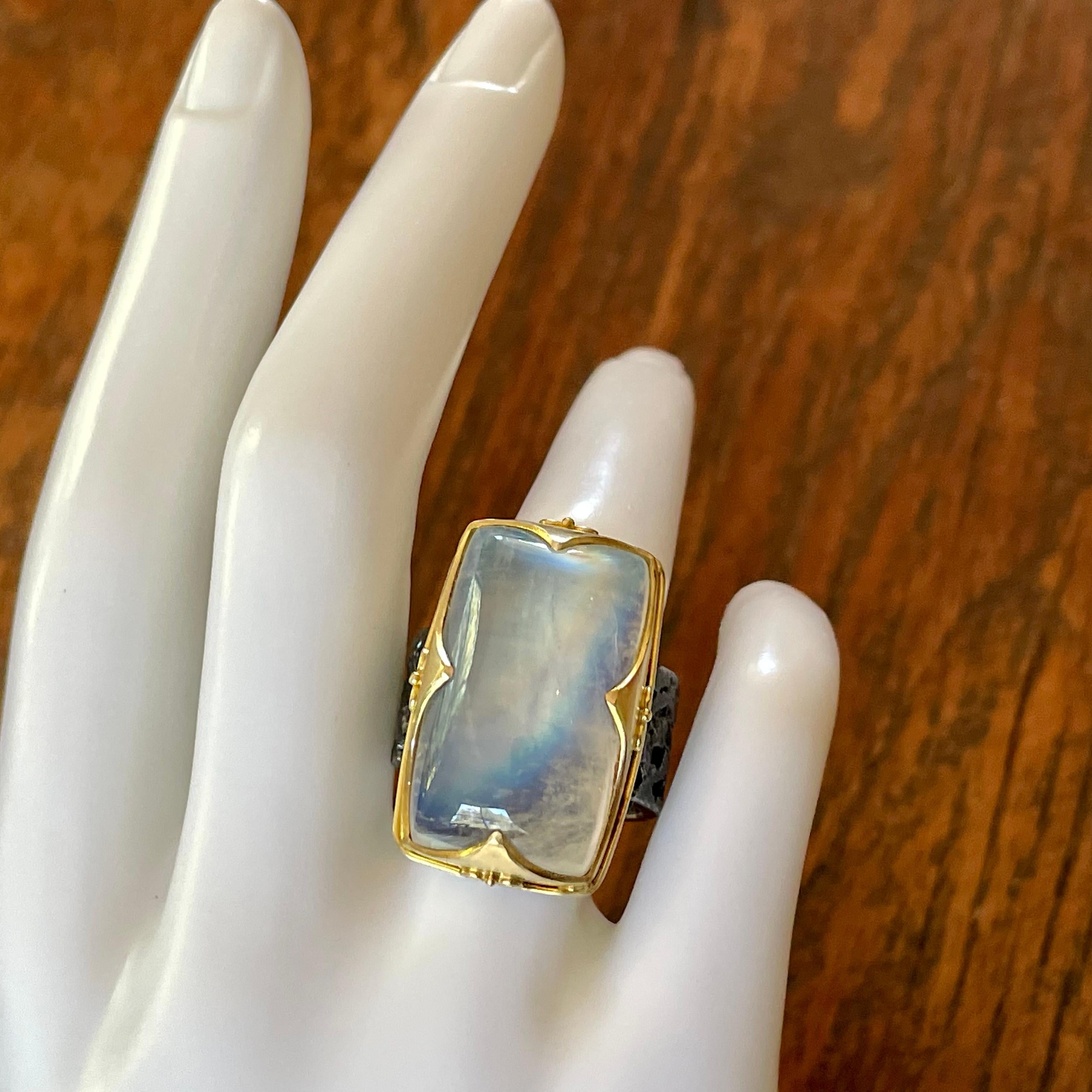 Steven Battelle 38.8 Carats Rainbow Moonstone Cabochon Gold Silver Ring For Sale 3