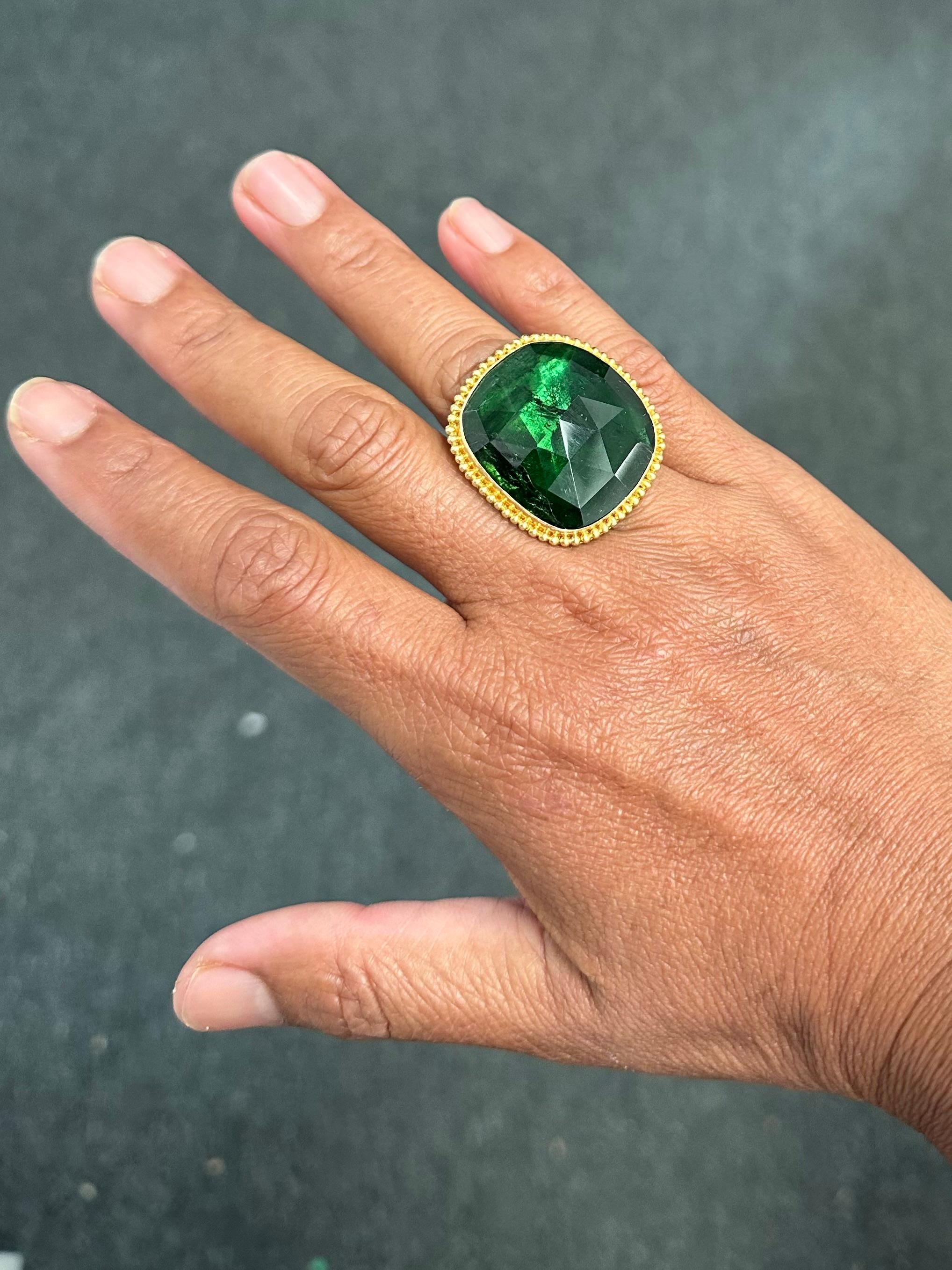 Steven Battelle 40,3 Karat Grüner Turmalin 18K Gold Cocktail-Ring 6