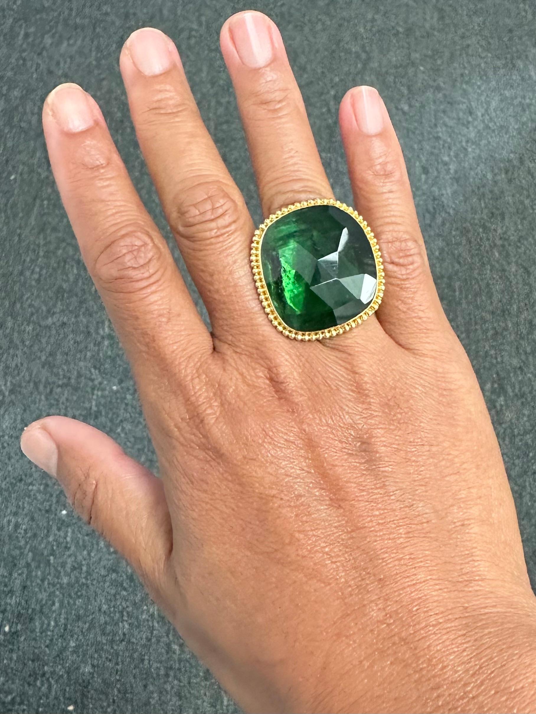 Steven Battelle 40,3 Karat Grüner Turmalin 18K Gold Cocktail-Ring 7