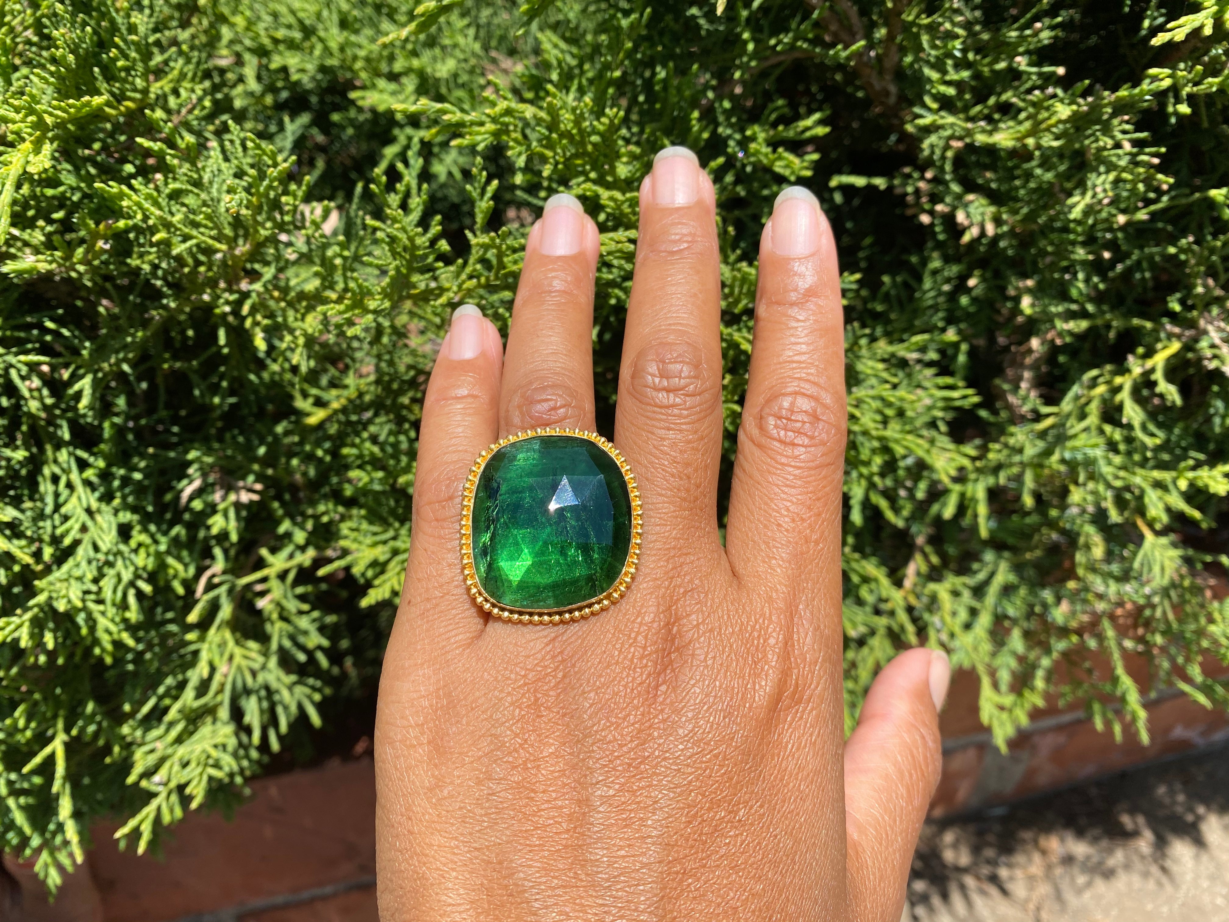 Steven Battelle 40,3 Karat Grüner Turmalin 18K Gold Cocktail-Ring