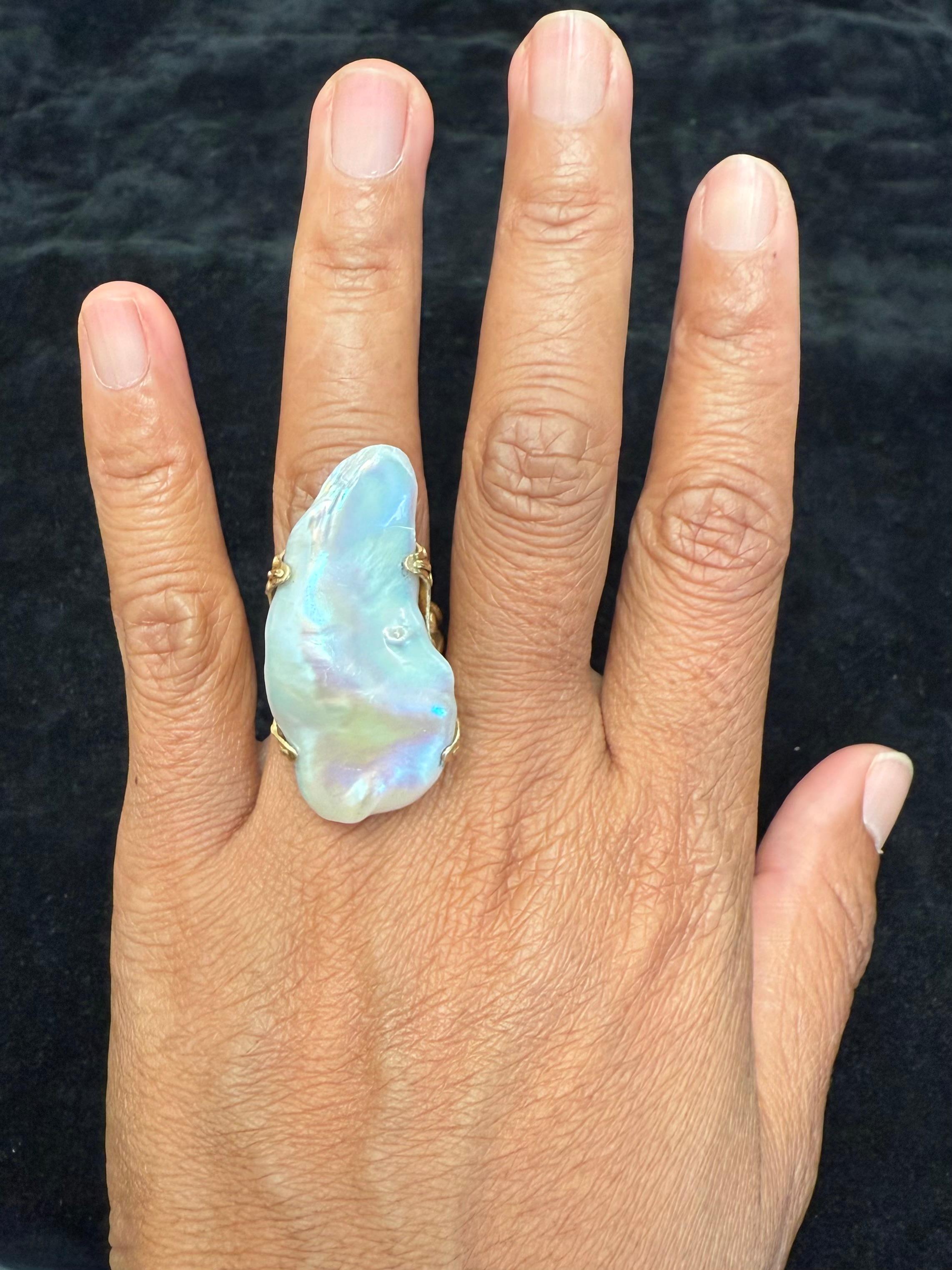 Bague en or 18 carats Steven Battelle 40,5 carats de perles d'eau douce blanches en vente 2