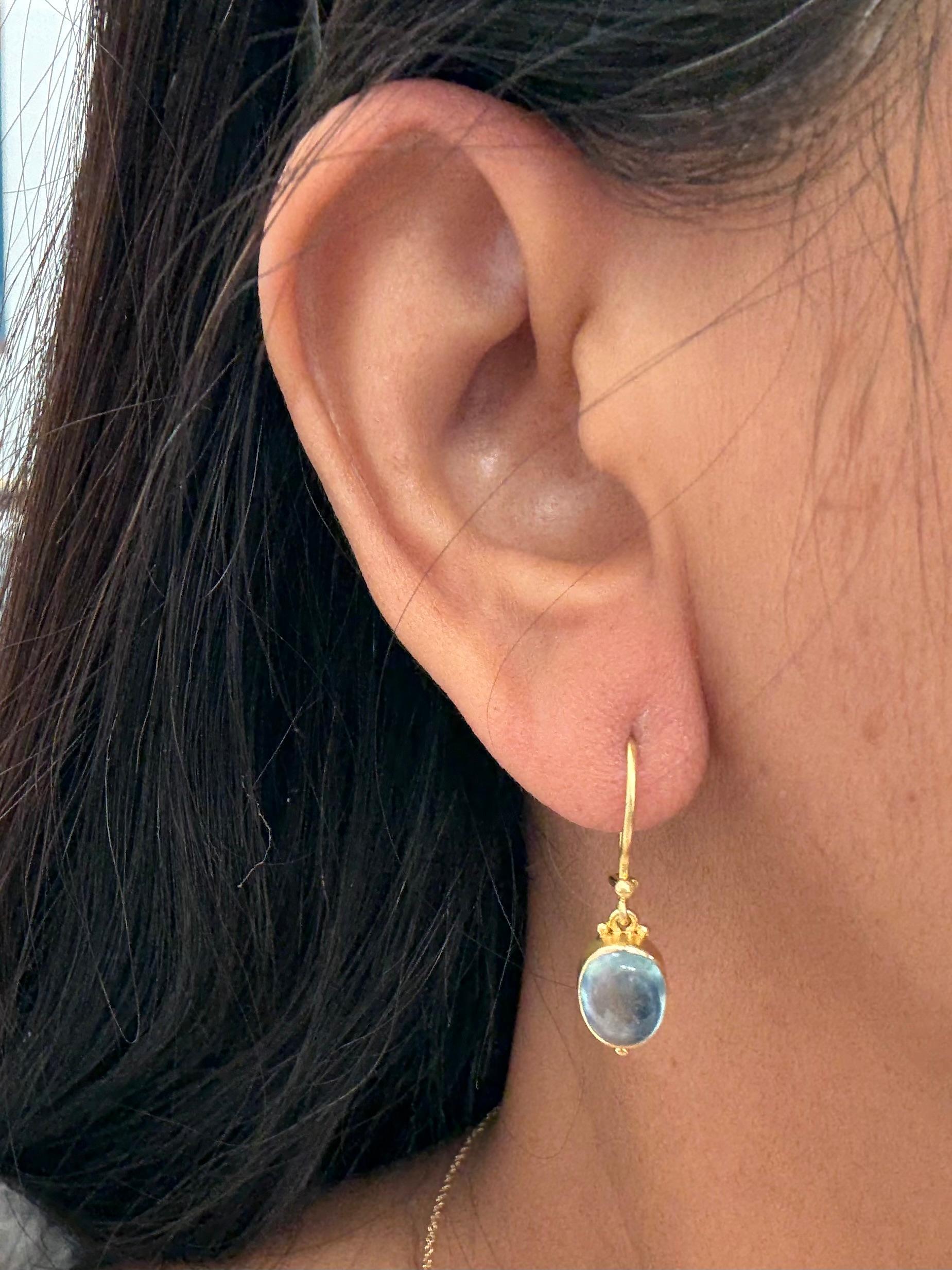 Steven Battelle 4,1 Karat Cabochon Aquamarin 18K Gold Ohrringe im Angebot 4