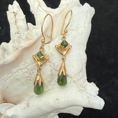 Pendientes de oro de 18 quilates con turmalina verde Steven Battelle de 4,1 quilates