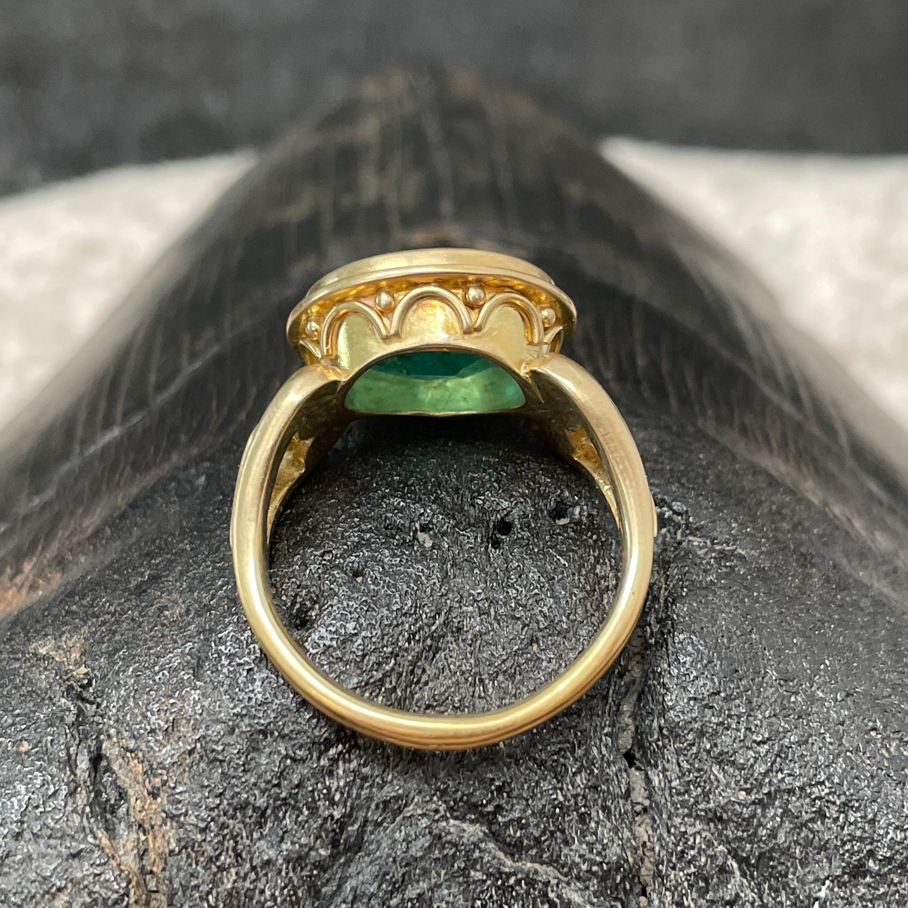 Oval Cut Steven Battelle 4.2 Carats Oval Faceted Emerald 18K Gold Ring For Sale