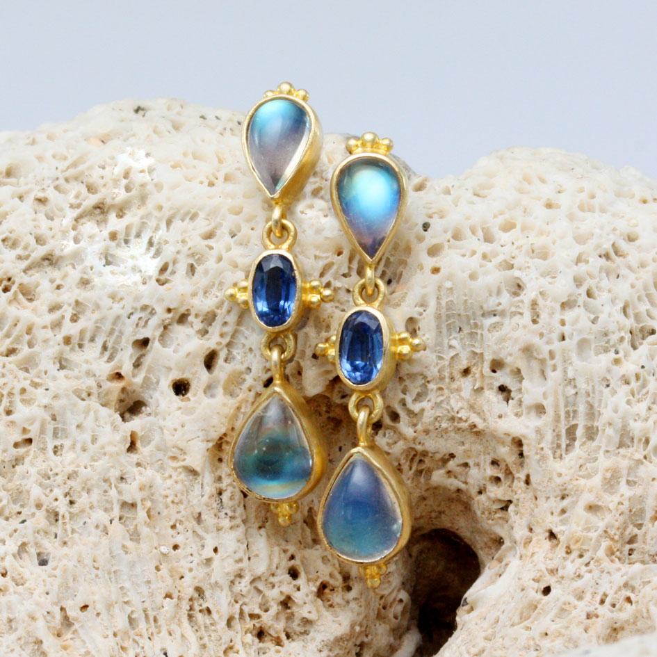 Steven Battelle 4.3 Carats Rainbow Moonstone Kyanite 18K Gold Post Earrings For Sale 3