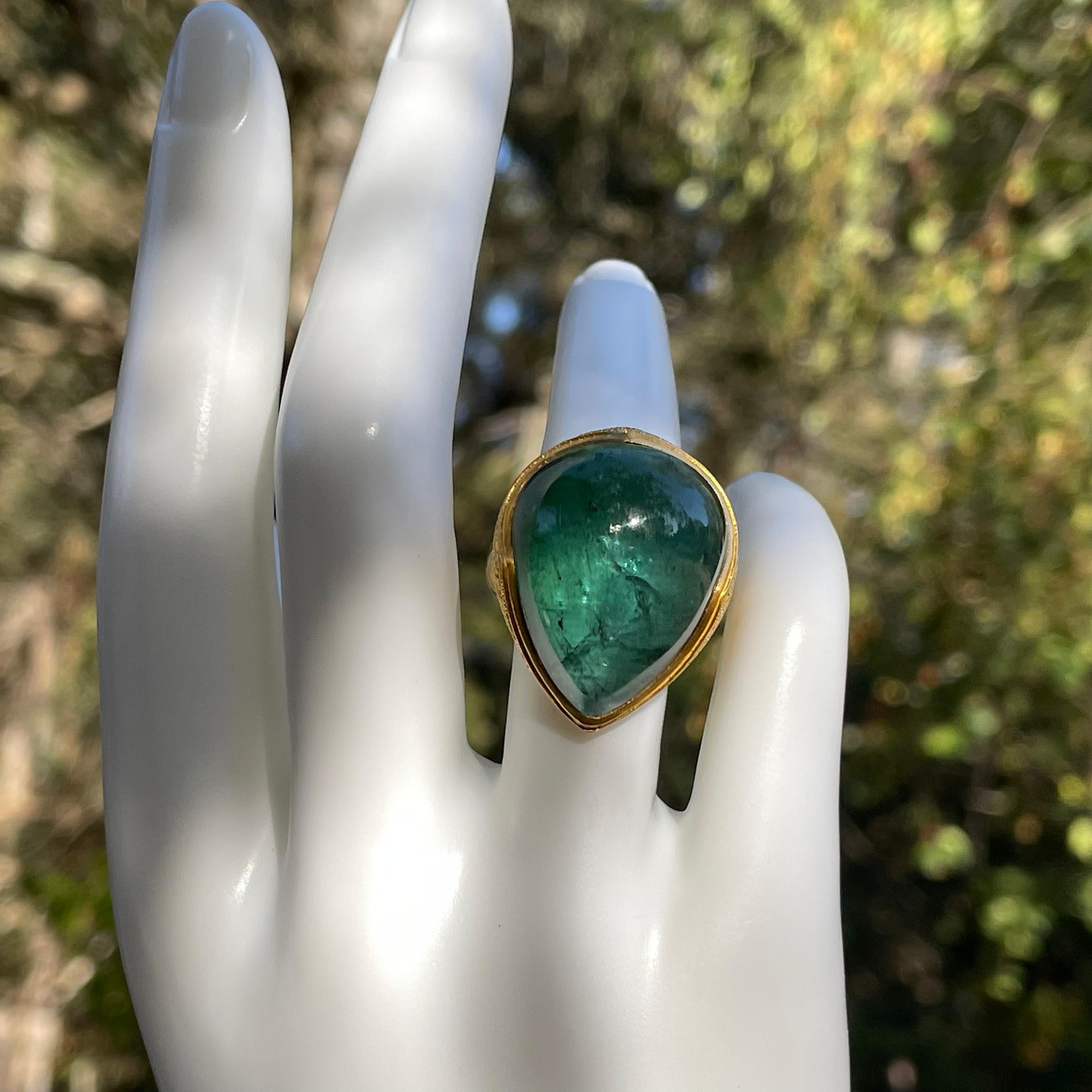 Steven Battelle 44.9 Carat Indicolite Tourmaline 22K Gold Ring In New Condition For Sale In Soquel, CA