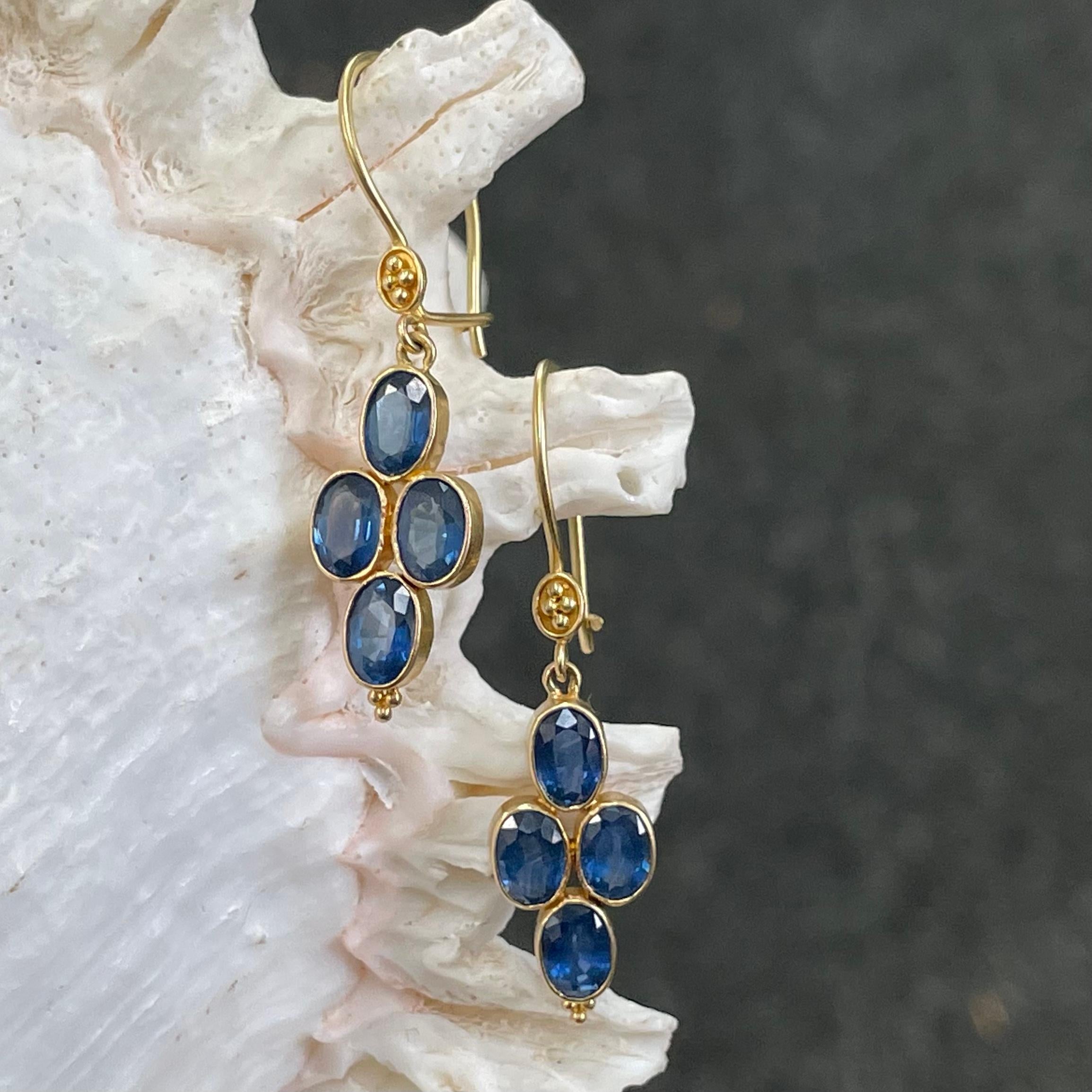 Steven Battelle 4.5 Carats Multiple Blue Sapphire 18K Gold Wire Earrings For Sale 1