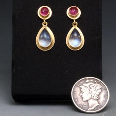 Steven Battelle 4.8 Carats Blue Moonstone Ruby 18K Gold Post Earring