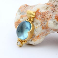 Steven Battelle 4.8 Carats Cabochon Aquamarine Diamond 18K Gold Pendant