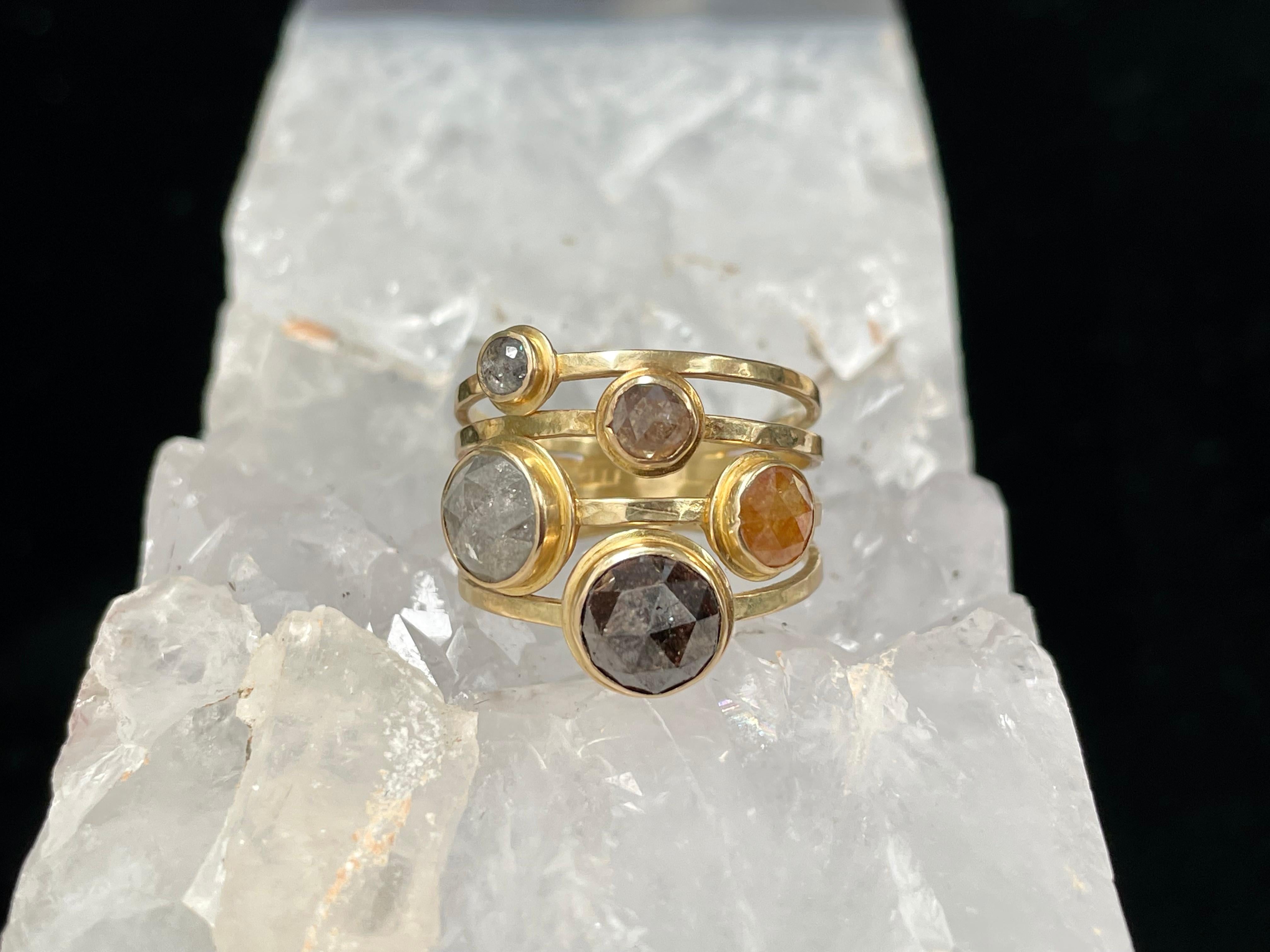 For Sale:  Steven Battelle 4.8 Carats Multi Size Natural Diamonds 18k Gold Ring 5