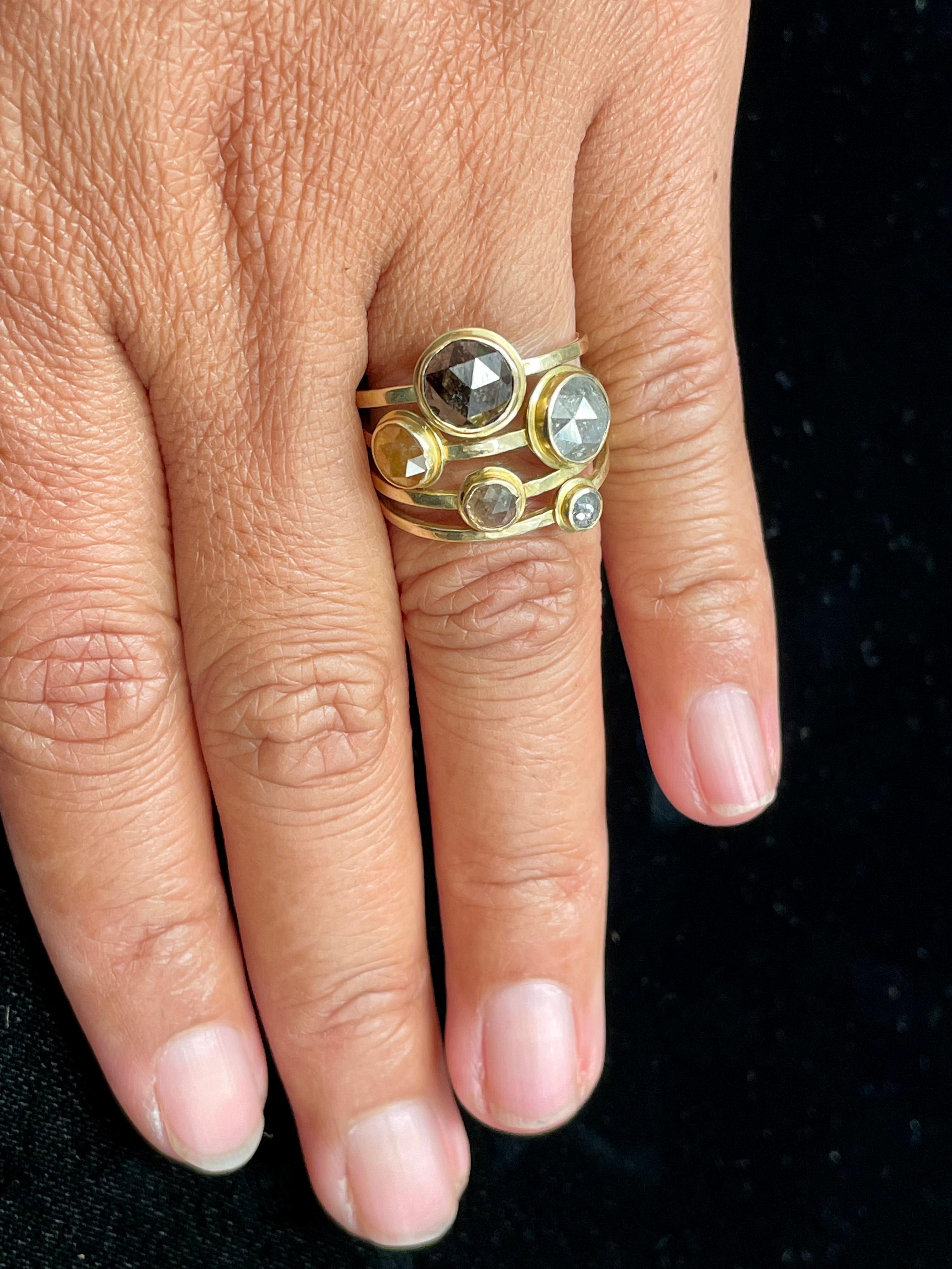 For Sale:  Steven Battelle 4.8 Carats Multi Size Natural Diamonds 18k Gold Ring 6