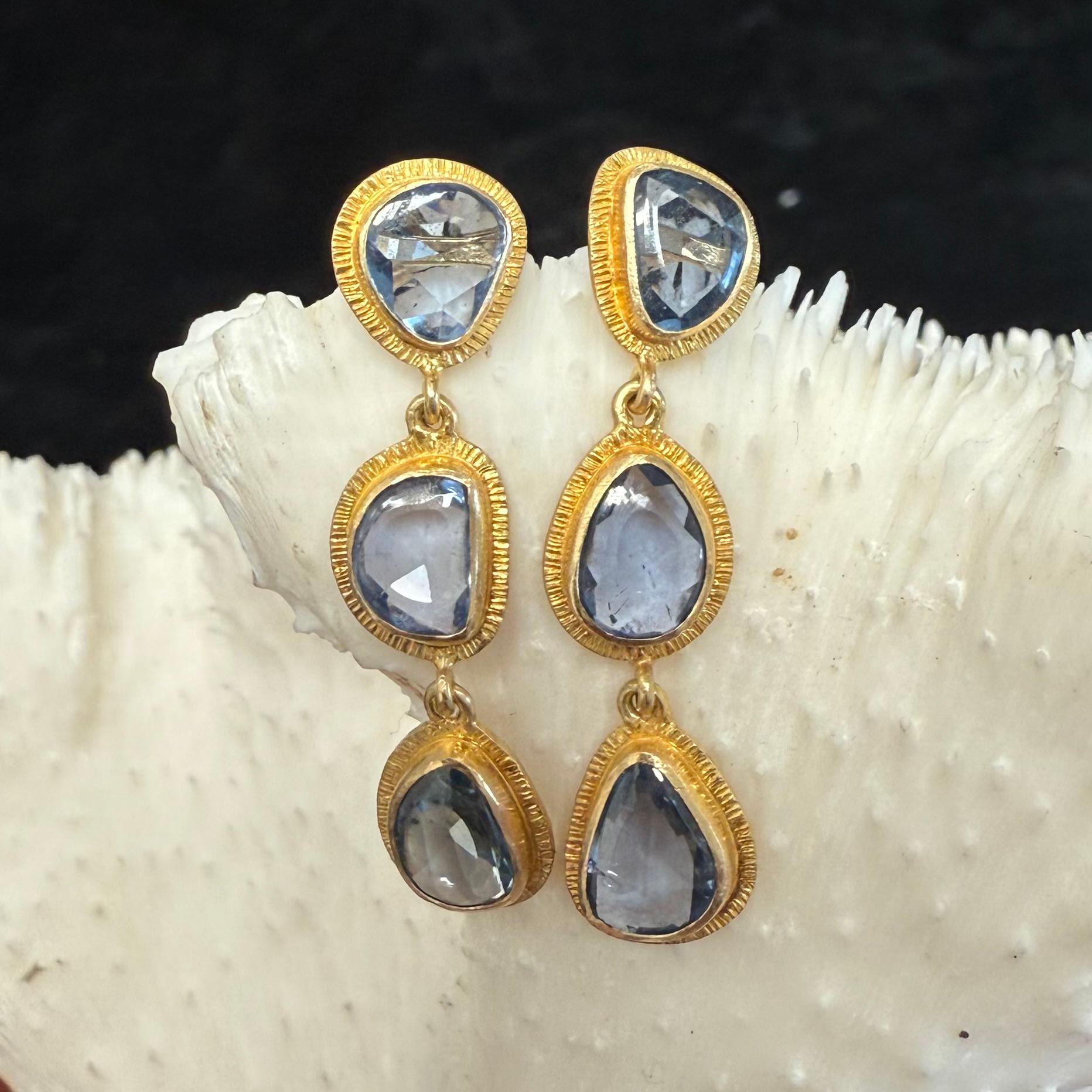 Steven Battelle 4.9 Carats Blue Sapphires 18K Gold Post Earrings For Sale 2