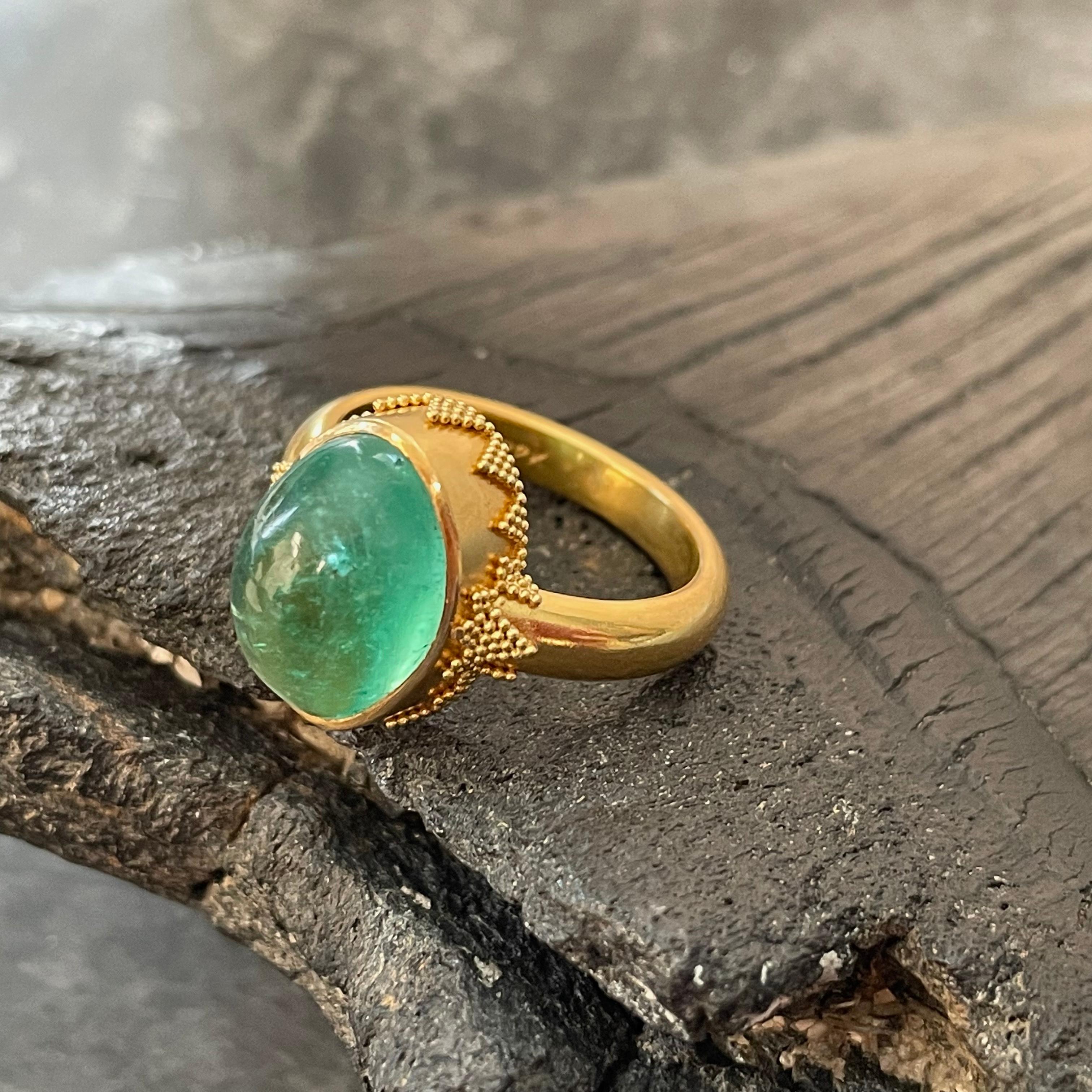 Steven Battelle 4.9 Carats Cabochon Emerald 22K Gold Ring In New Condition In Soquel, CA