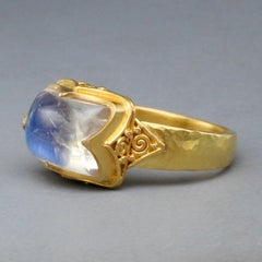 Steven Battelle 4.9 Carats Rainbow Moonstone 18k Gold Ring
