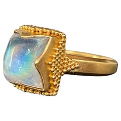 Steven Battelle 4.9 Carats Rainbow Moonstone 22K Gold Ring 18 inch 18K Chain