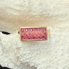 Steven Battelle 5.0 Carats Carved Pink Tourmaline 18K Gold Ring
