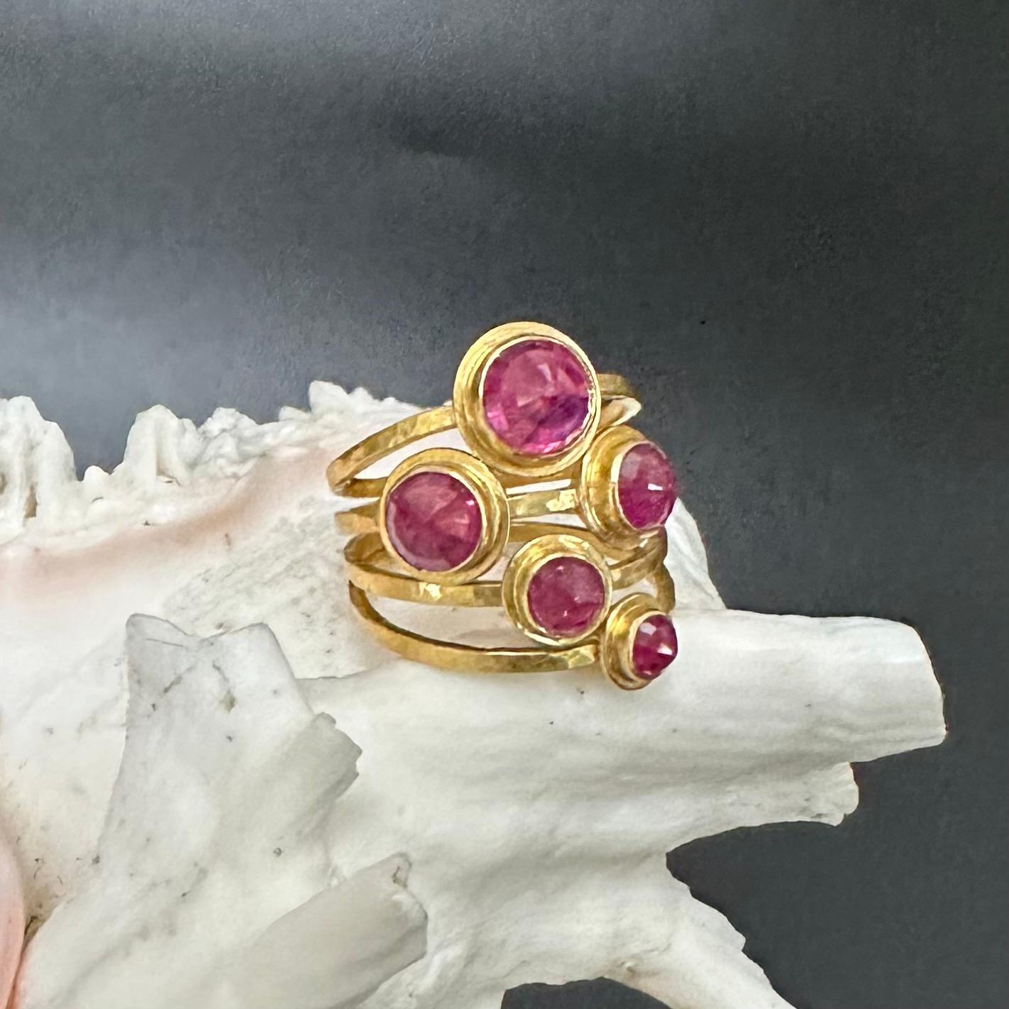 Steven Battelle 5.0 Carats Multiple Ruby 18K Gold Ring For Sale 9