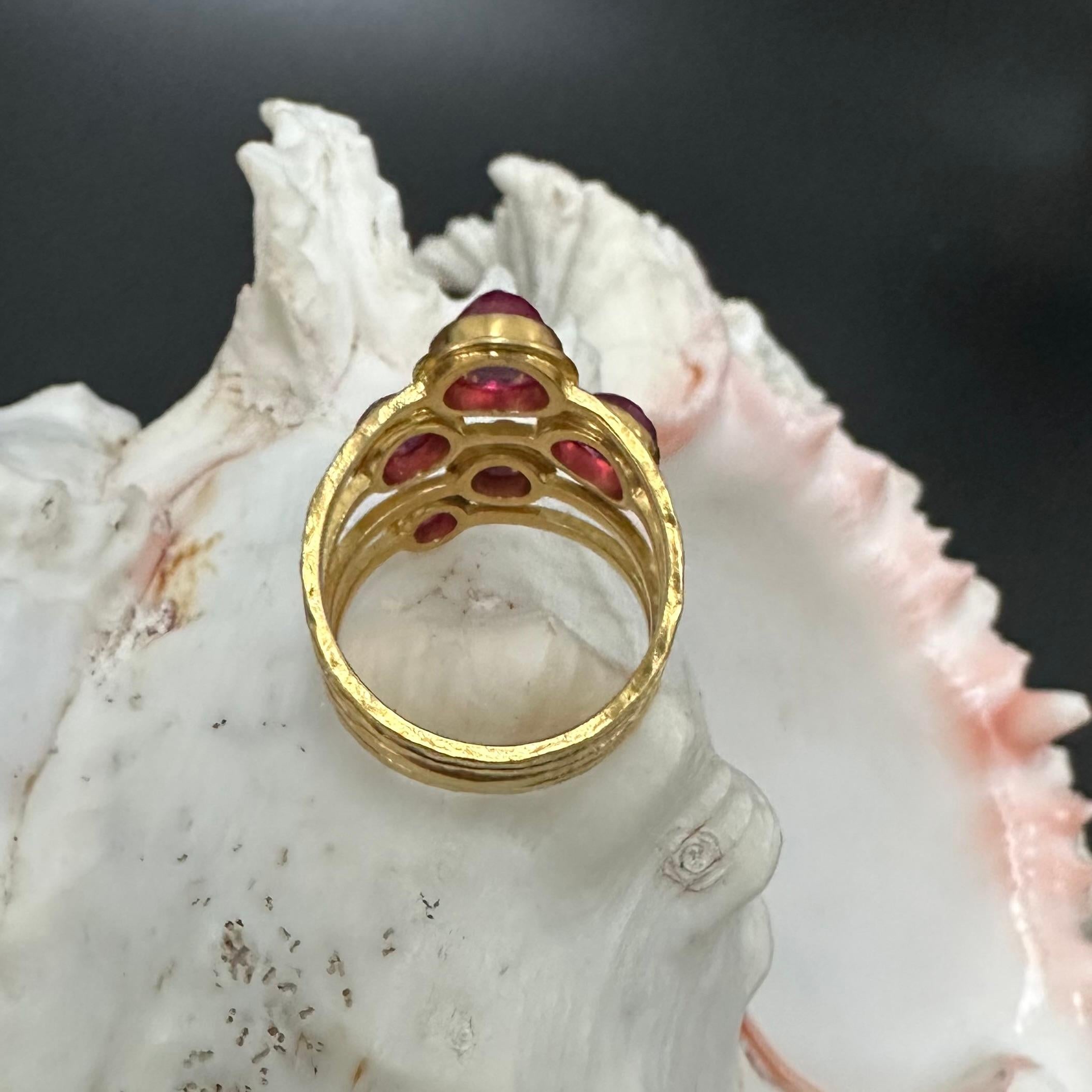 Steven Battelle 5.0 Carats Multiple Ruby 18K Gold Ring For Sale 2