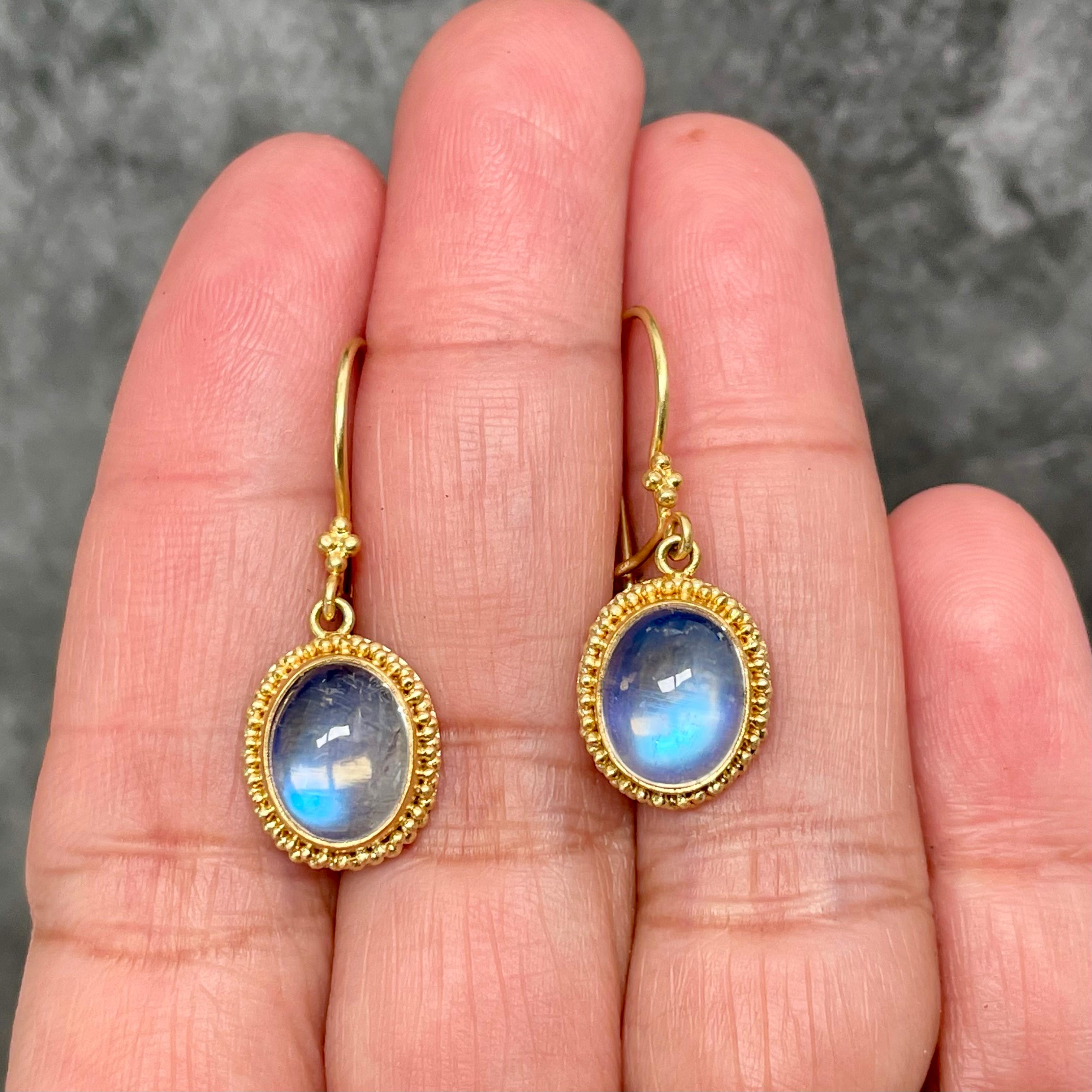 Steven Battelle 5.0 Carats Rainbow Moonstone 22K Gold Wire Earrings In New Condition In Soquel, CA