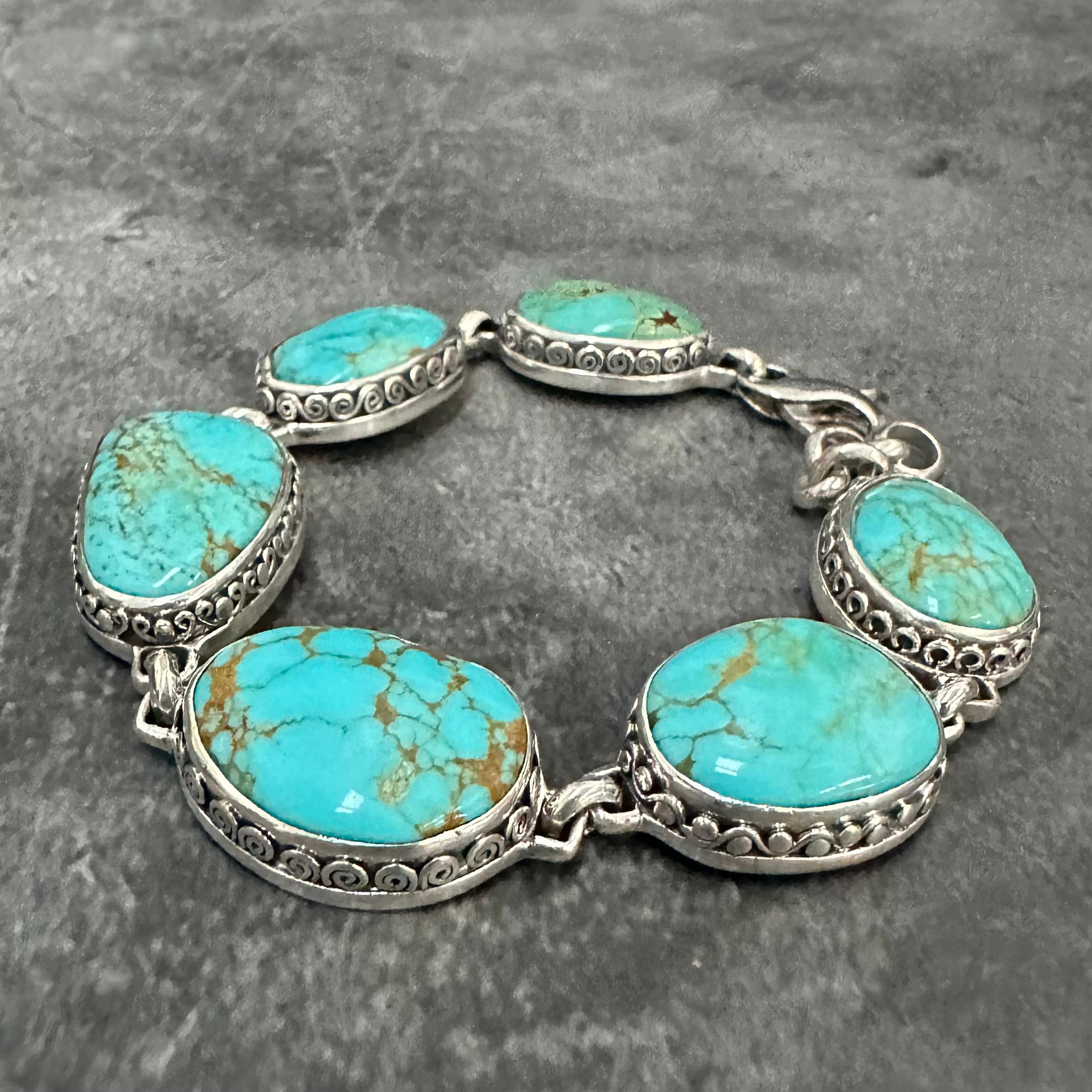 Steven Battelle 50.1 Carats Arizona Turquoise Sterling Silver Bracelet For Sale 4